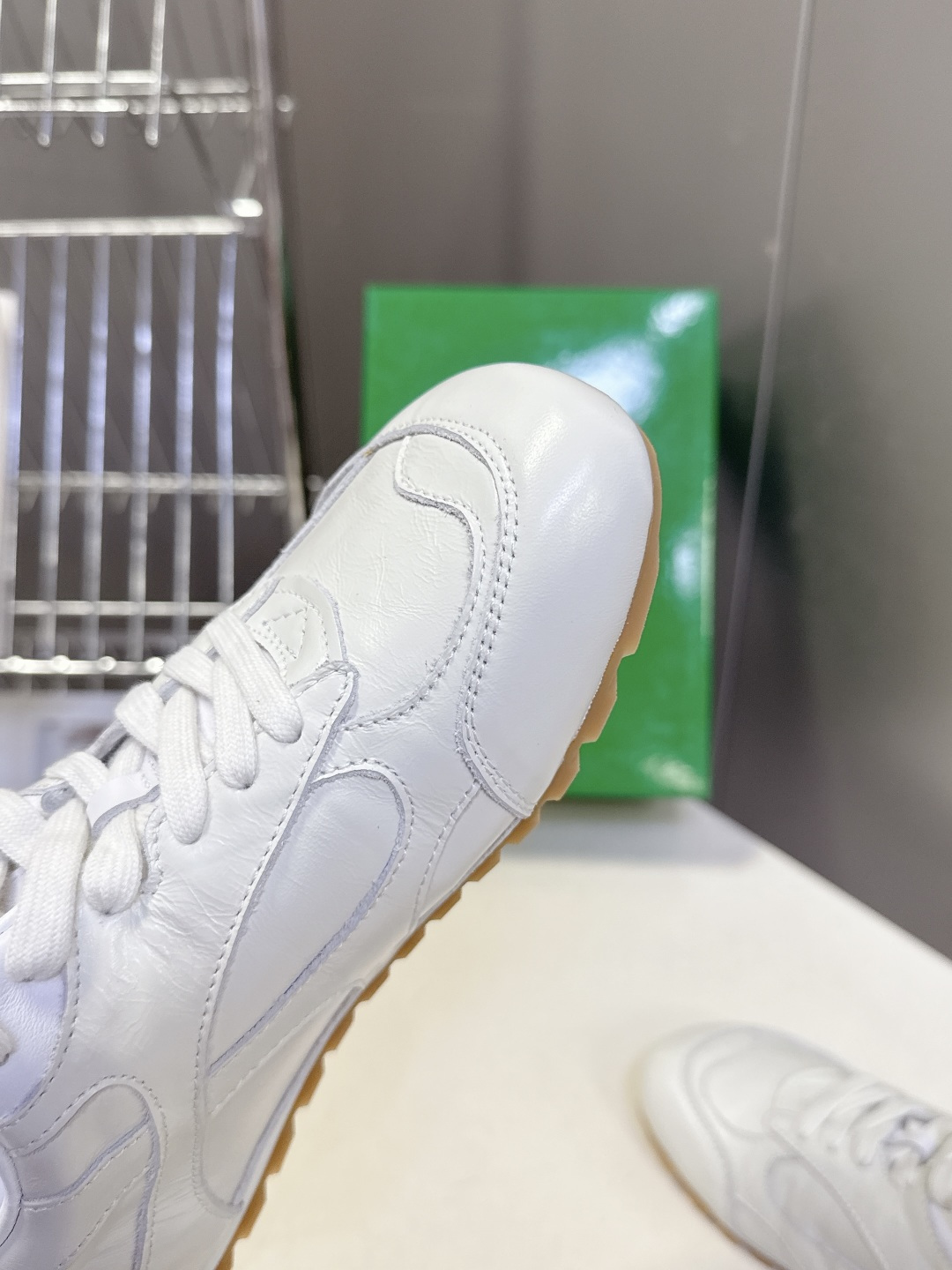 Bottega Veneta BV葆蝶家 阿甘鞋 德训鞋 运动鞋 BV经典老钱风运动鞋超多明星时尚博主种