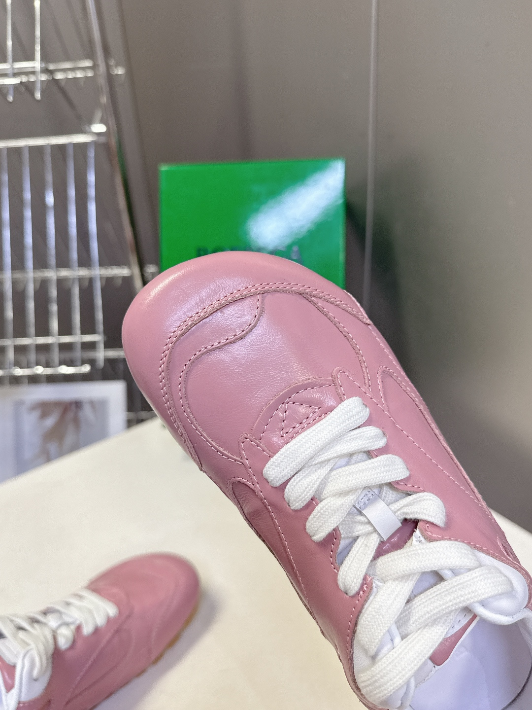 Bottega Veneta BV葆蝶家 阿甘鞋 德训鞋 运动鞋 BV经典老钱风运动鞋超多明星时尚博主种