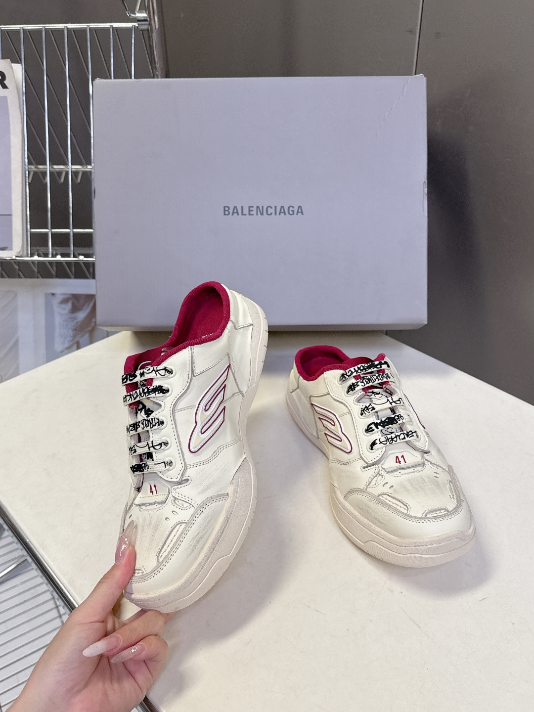 BaLenciaga巴黎世家最新春夏Hamp tons情侣运动鞋半拖 超多明星网红种草 它以经典鞋履为原