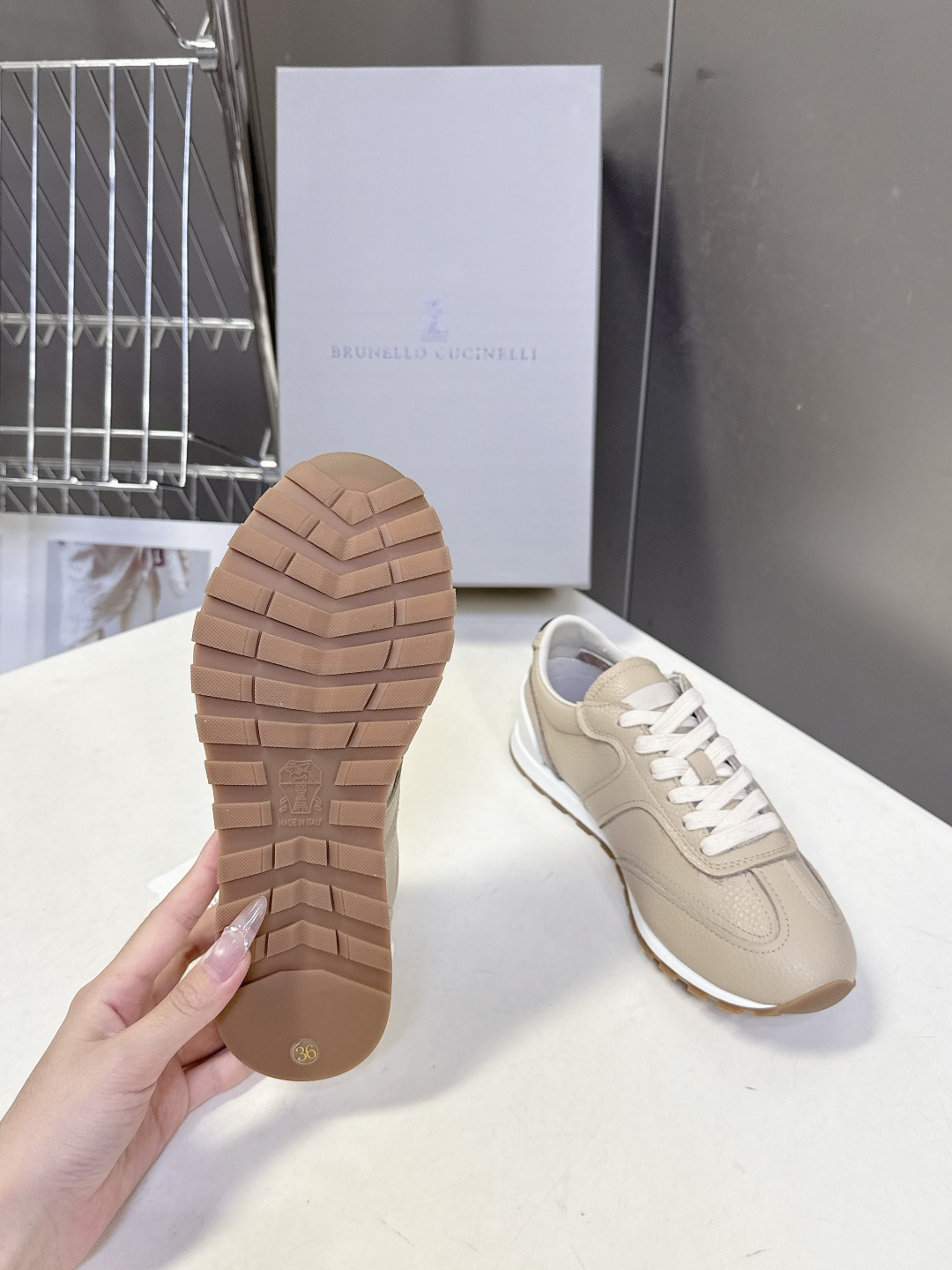 Brunello Cucinelli春夏最新情侣款复古阿甘鞋 运动鞋超多明星网红种草 BC品牌「山羊绒之