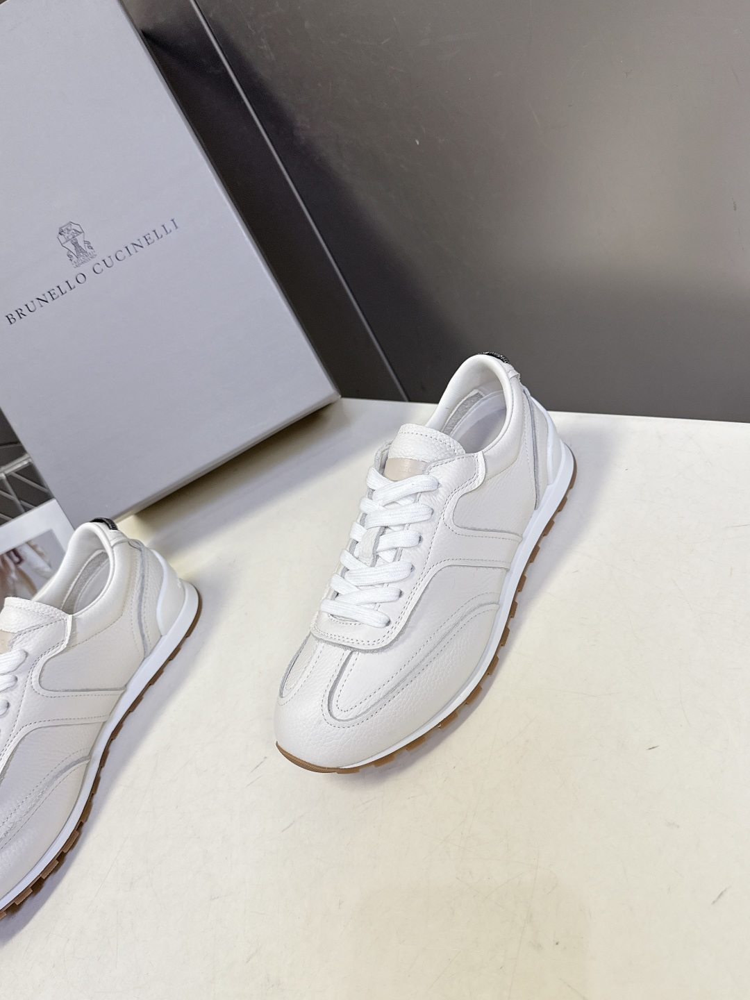 Brunello Cucinelli春夏最新情侣款复古阿甘鞋 运动鞋超多明星网红种草 BC品牌「山羊绒之