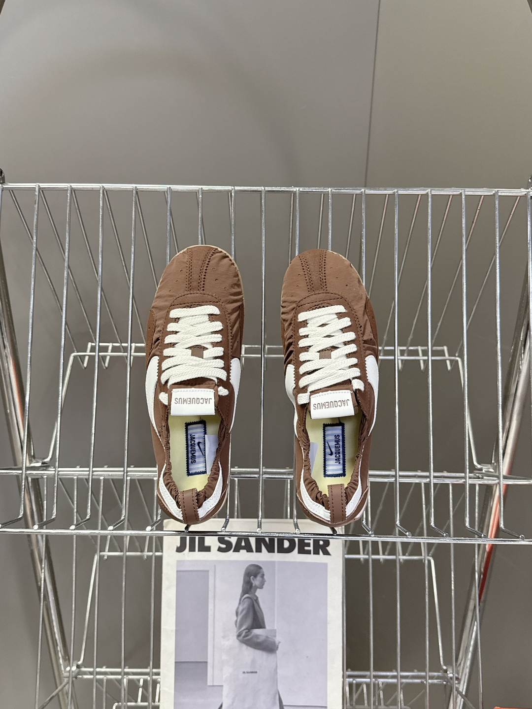 Jacquemus x Nike 耐克Moon Shoe联名款​​ 情侣款 德训鞋超多明星网红种草 法国