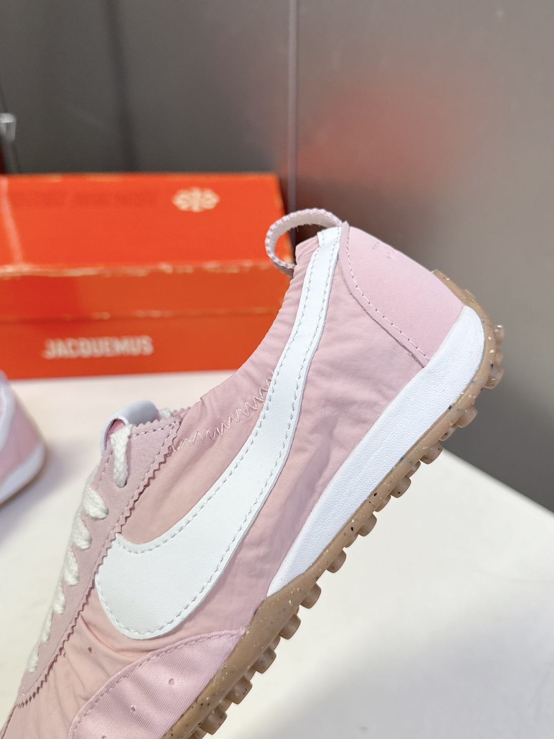 Jacquemus x Nike 耐克Moon Shoe联名款​​ 情侣款 德训鞋超多明星网红种草 法国