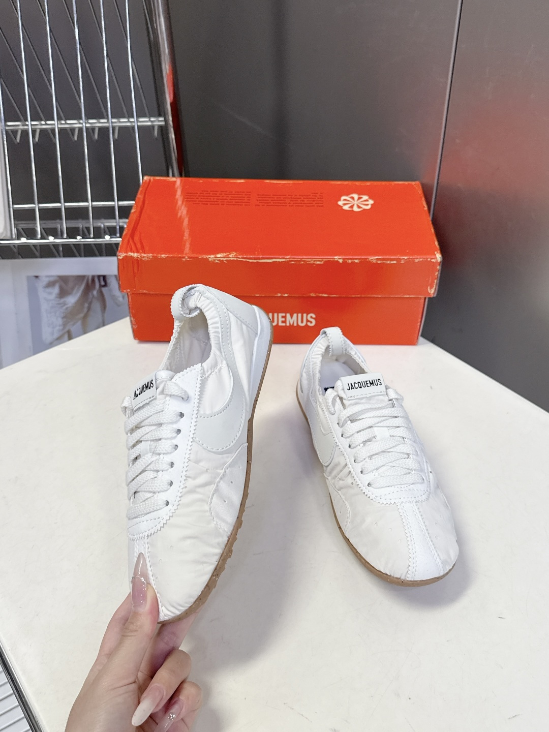 Jacquemus x Nike 耐克Moon Shoe联名款​​ 情侣款 德训鞋超多明星网红种草 法国