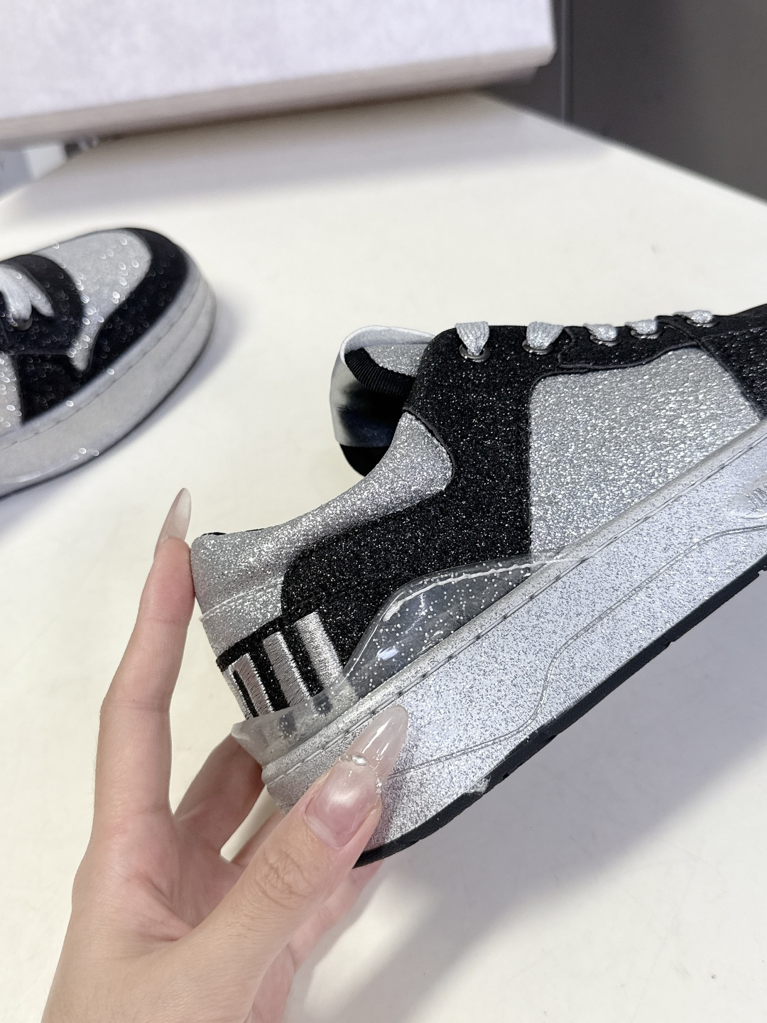Jimmy Choo 吉米周FLORENT春夏最新款 滑板鞋 休闲鞋王一博央视春晚舞台同款 专柜断货王 