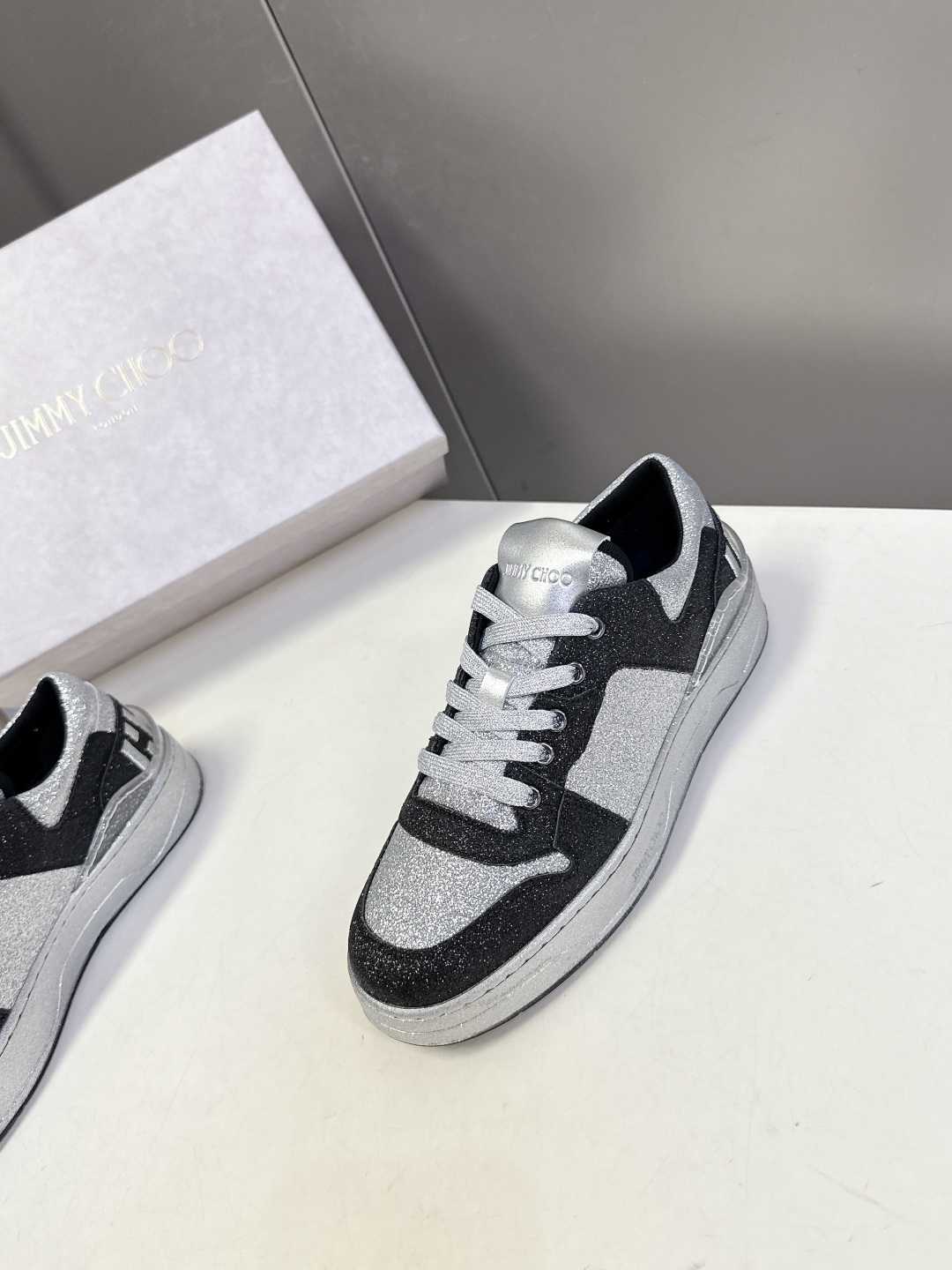 Jimmy Choo 吉米周FLORENT春夏最新款 滑板鞋 休闲鞋王一博央视春晚舞台同款 专柜断货王 