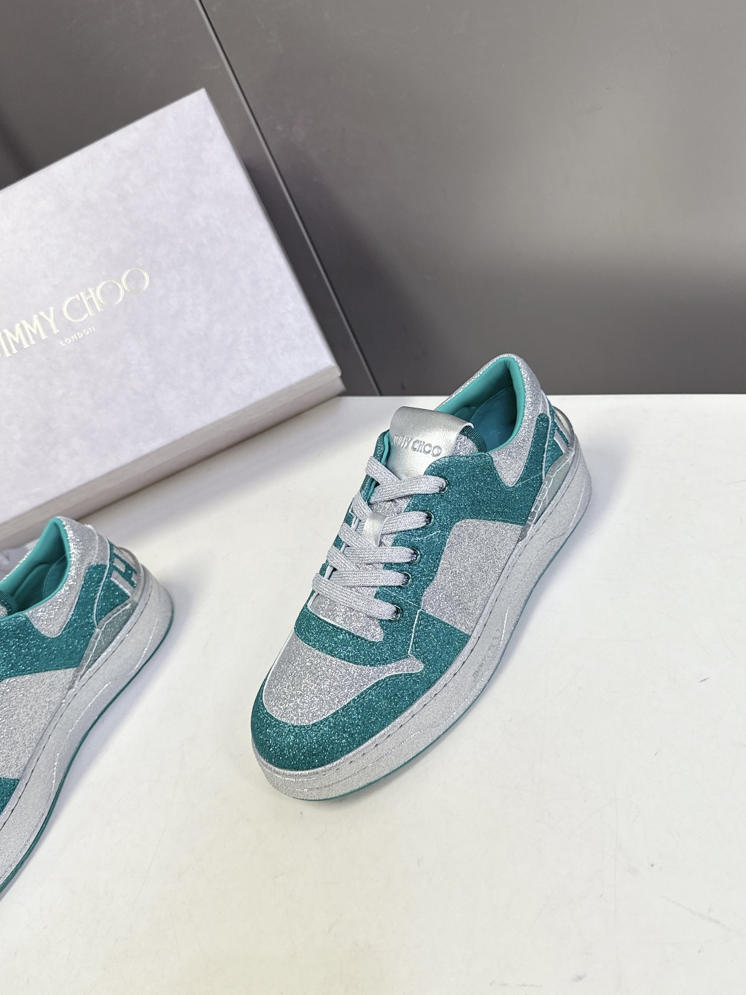 Jimmy Choo 吉米周FLORENT春夏最新款 滑板鞋 休闲鞋王一博央视春晚舞台同款 专柜断货王 
