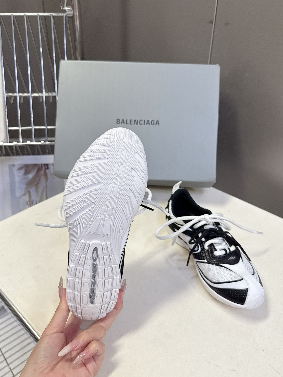 男装➕10 Balenciaga巴黎世家春夏最新情侣款 运动鞋超多明星网红种草 这是巴黎世家26年全新R