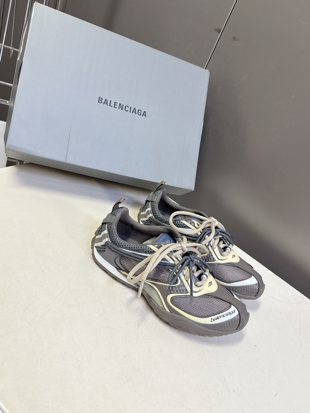 男装➕10 Balenciaga巴黎世家春夏最新情侣款 运动鞋超多明星网红种草 这是巴黎世家26年全新R