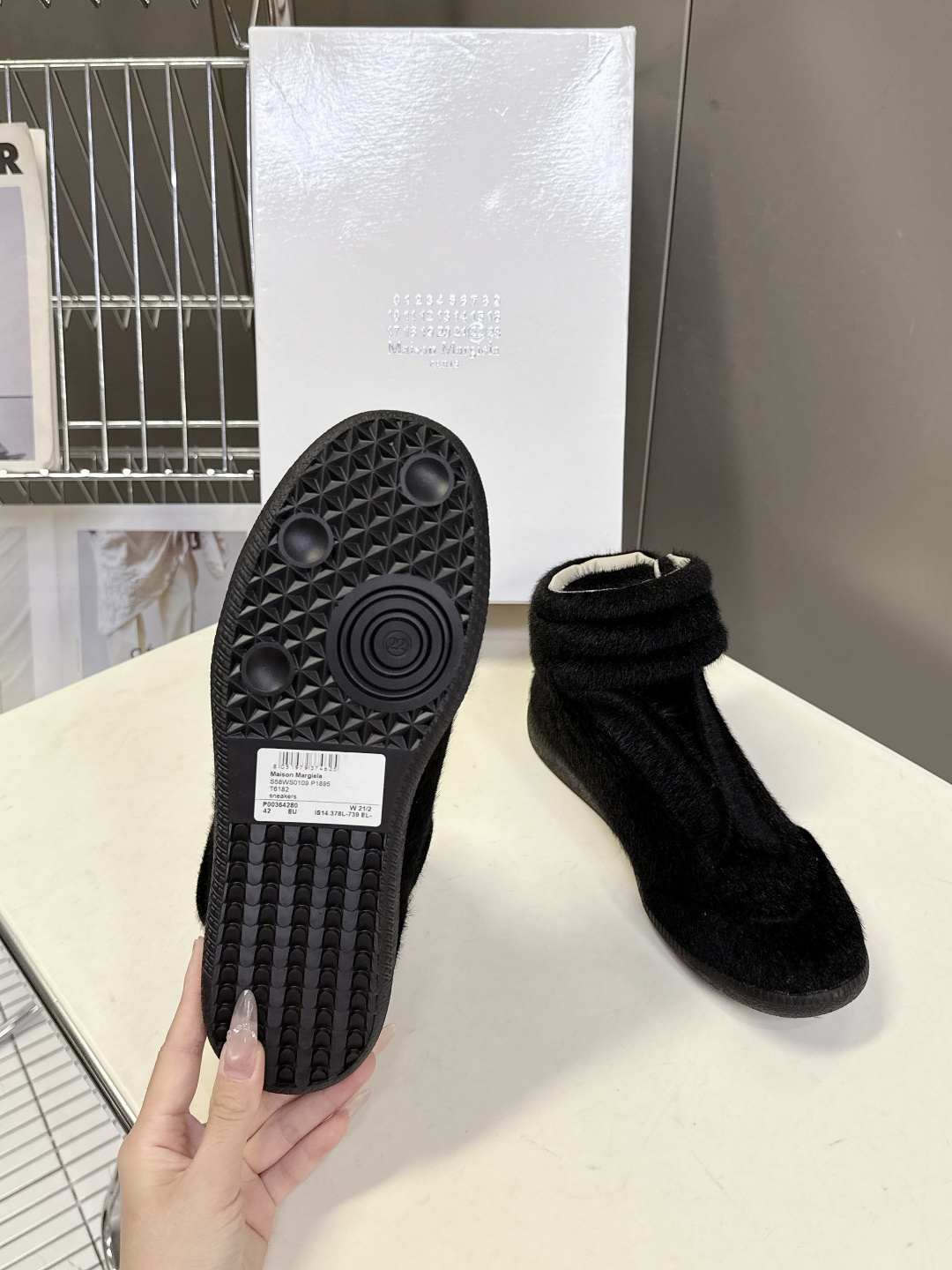 Martin Margiela马吉拉纯Future 运动鞋  高帮鞋 还记得这双引领高端运动鞋潮流的Fu