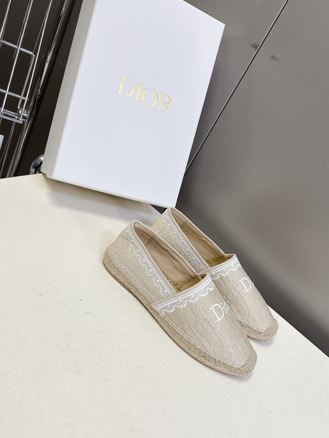 Dior Dior迪奥春夏最新款蕾丝款草编渔夫鞋
