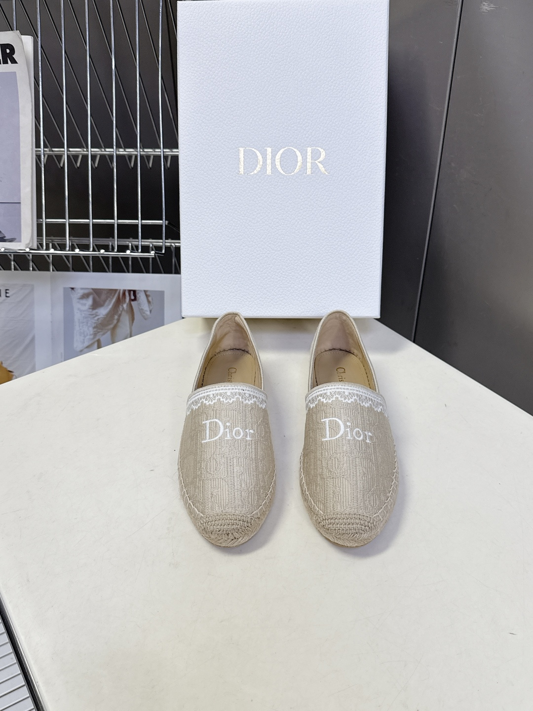 Dior Dior迪奥春夏最新款蕾丝款草编渔夫鞋