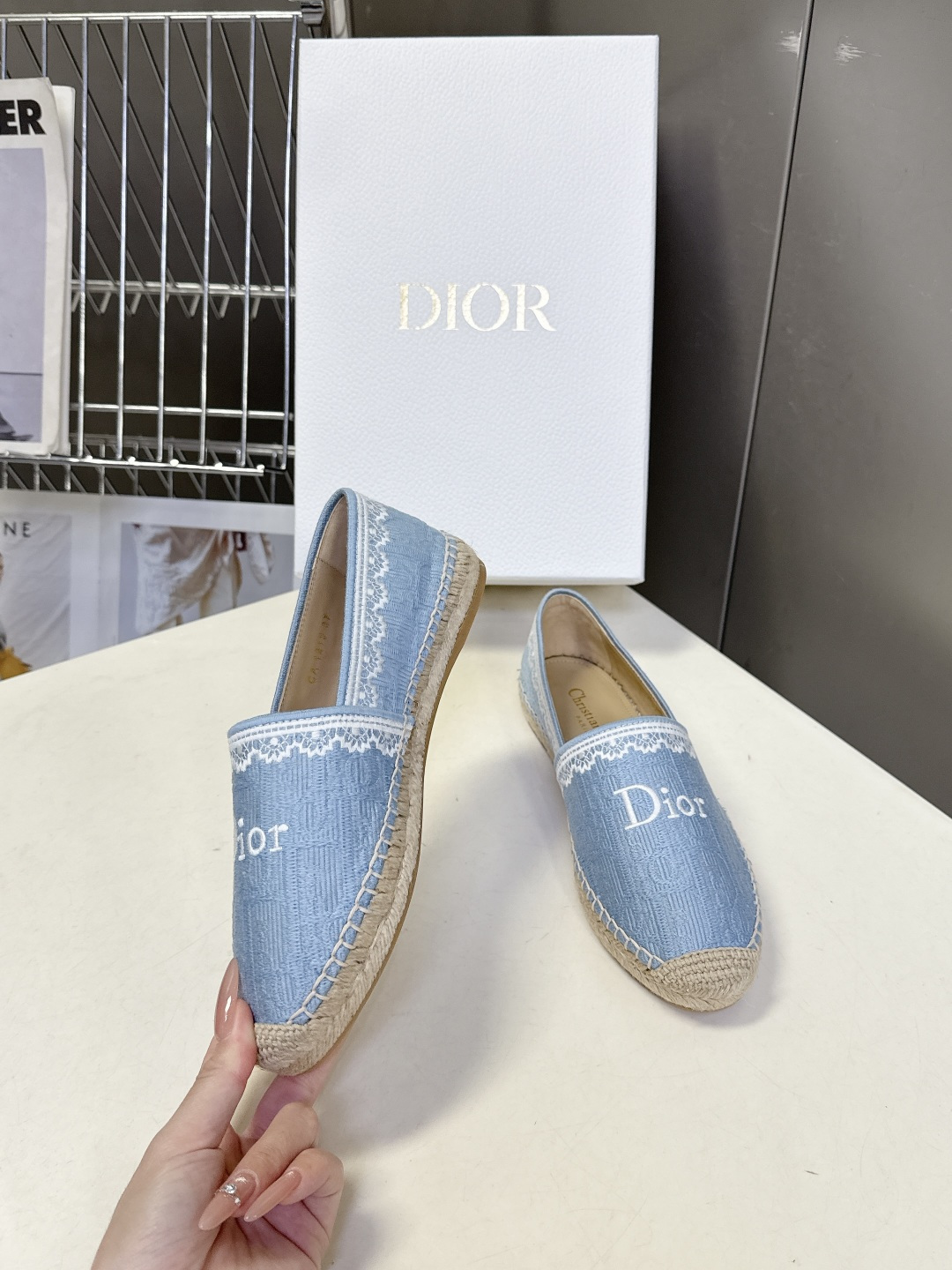 Dior Dior迪奥春夏最新款蕾丝款草编渔夫鞋