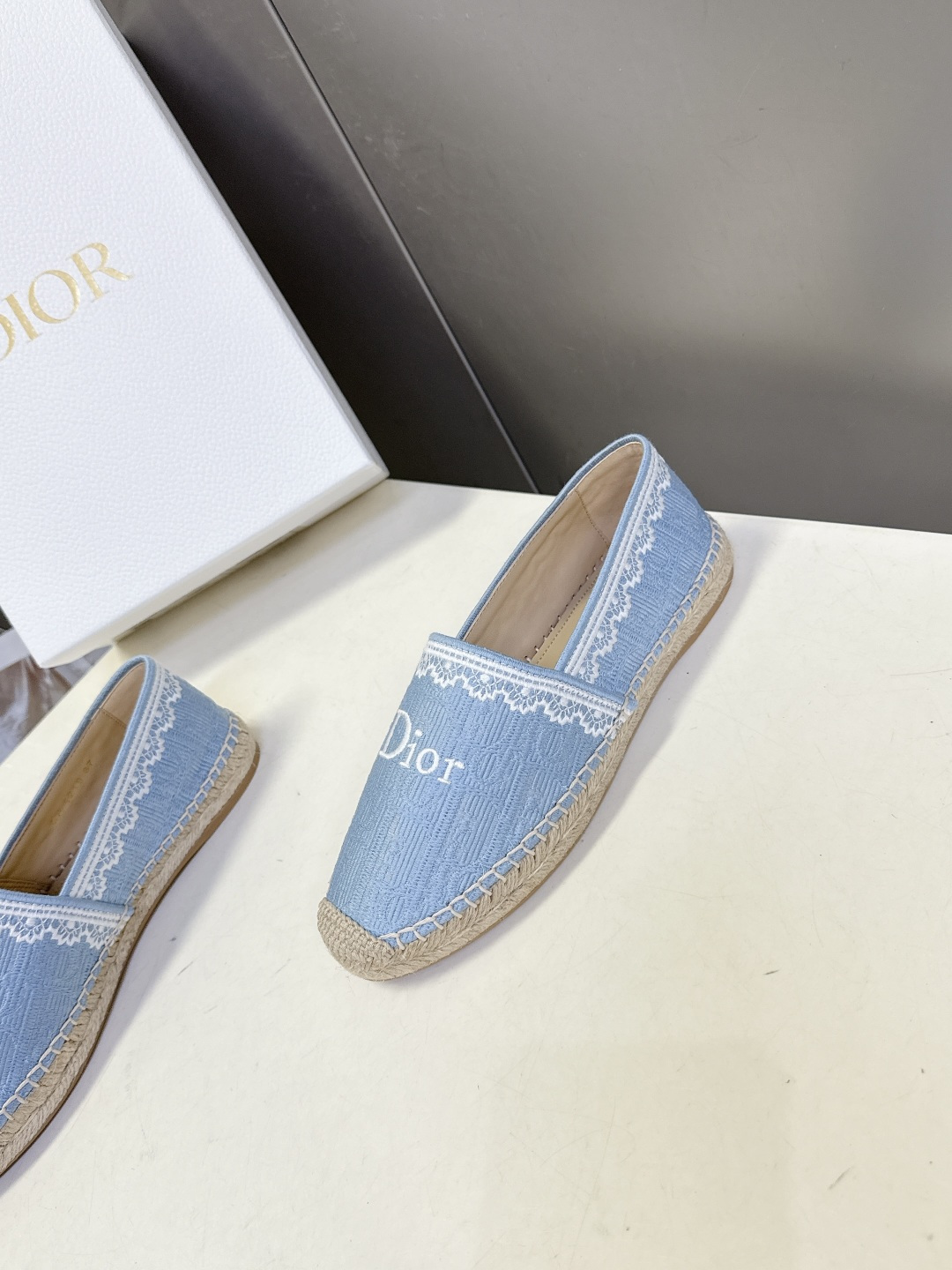 Dior Dior迪奥春夏最新款蕾丝款草编渔夫鞋