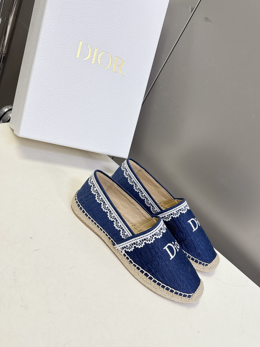 Dior Dior迪奥春夏最新款蕾丝款草编渔夫鞋