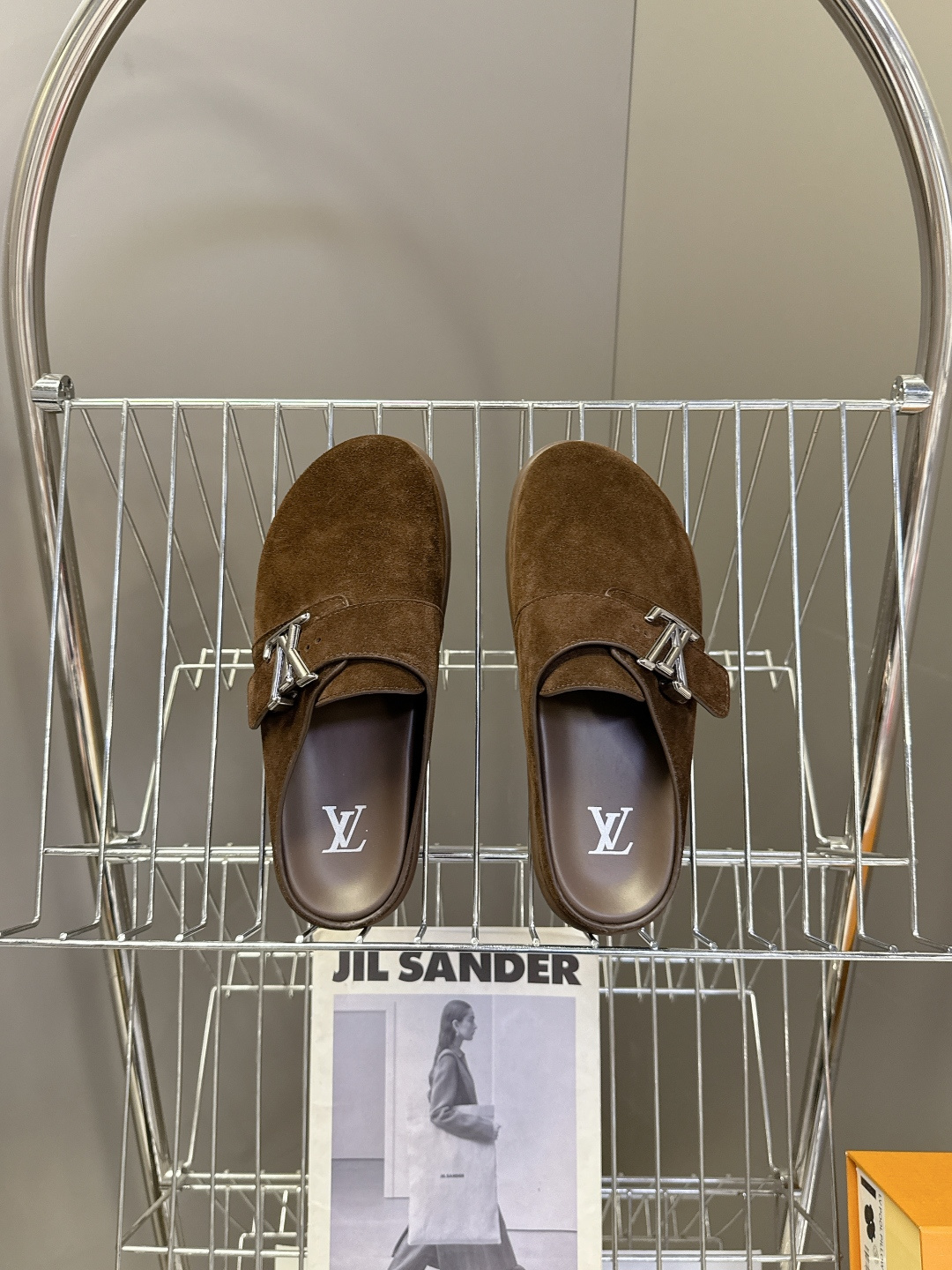 Louis Vuitton Louis Vuitton路易威登春夏最新款麂皮穆勒半拖