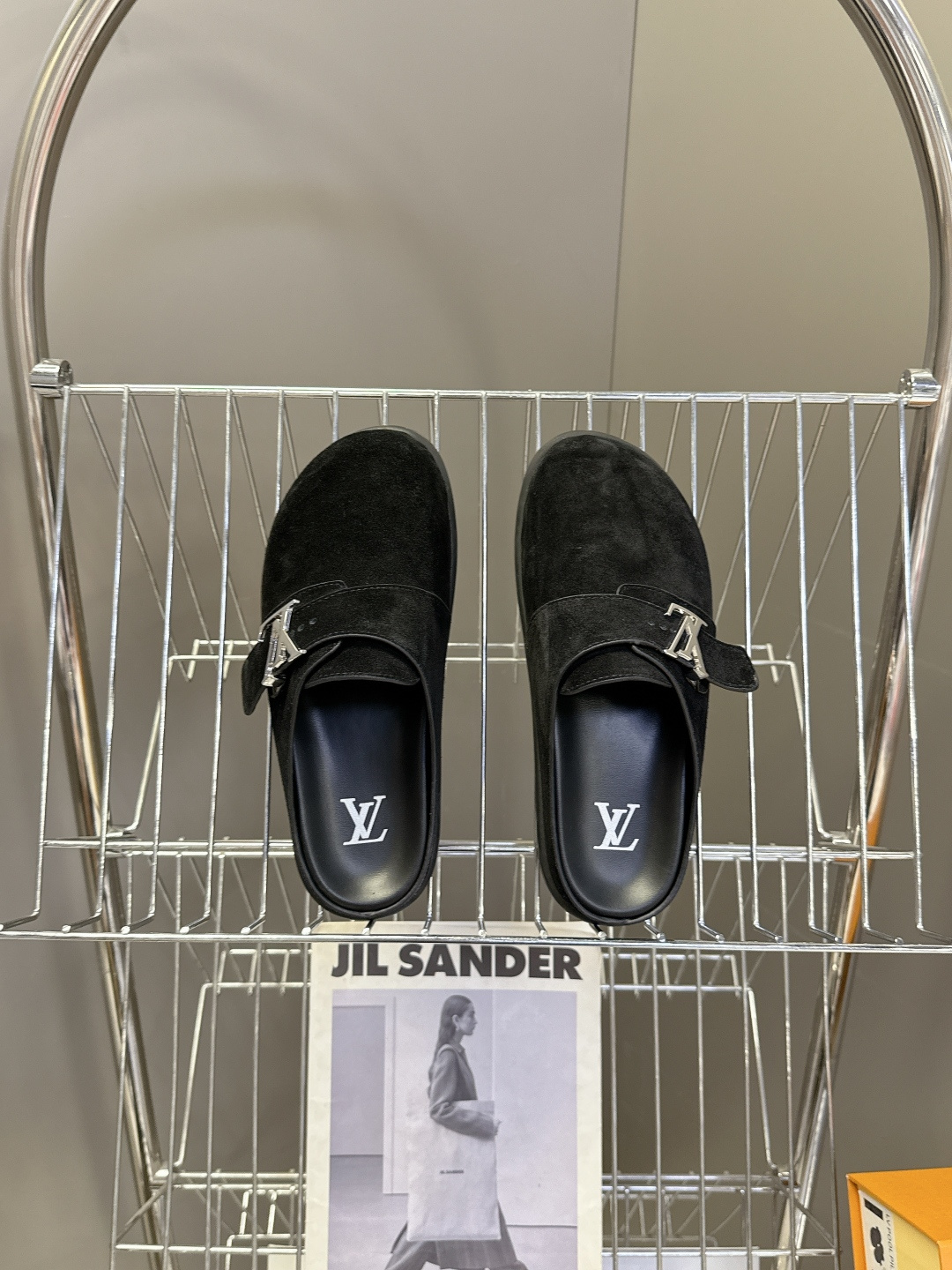 Louis Vuitton Louis Vuitton路易威登春夏最新款麂皮穆勒半拖