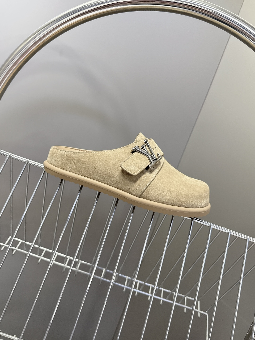 Louis Vuitton Louis Vuitton路易威登春夏最新款麂皮穆勒半拖
