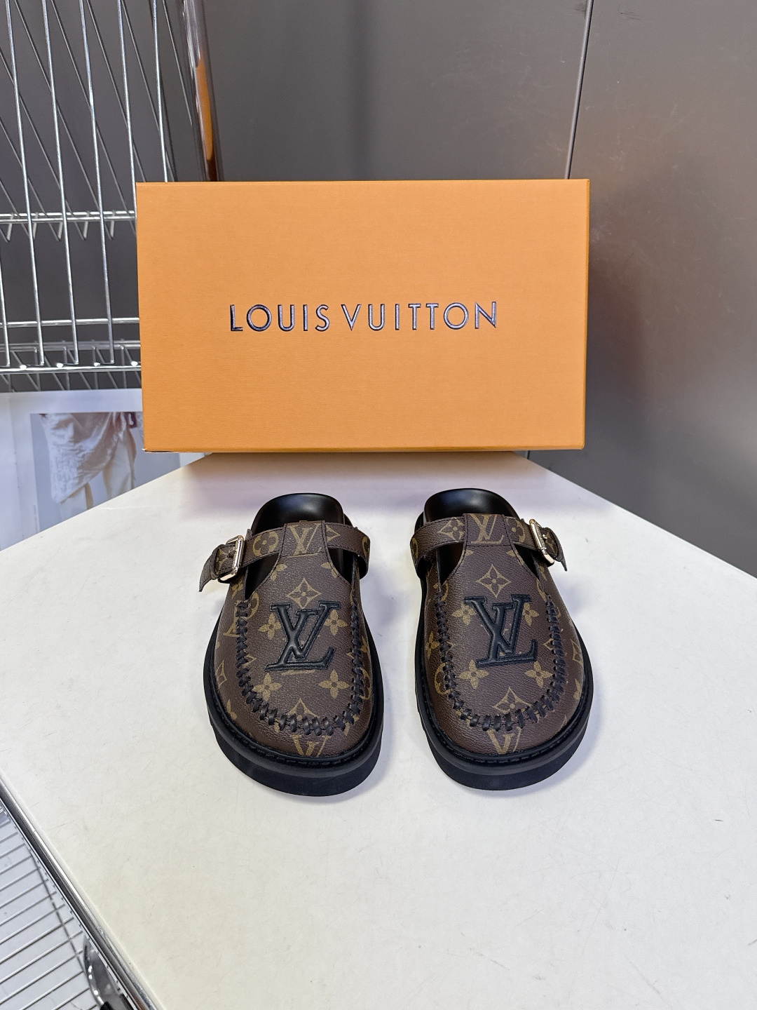 Louis Vuitton Louis Vuitton路易威登春夏最新款穆勒勃肯半拖