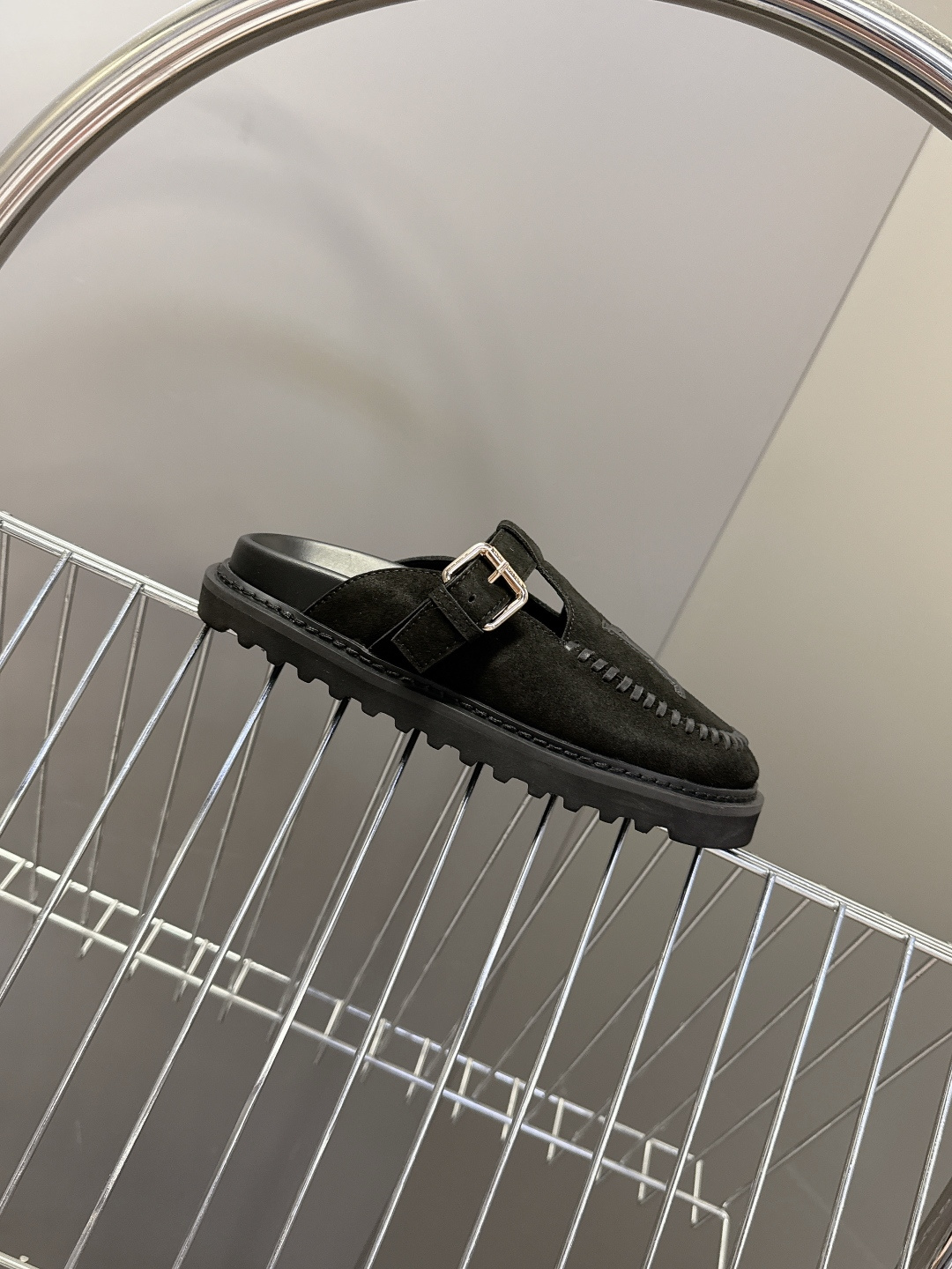 Louis Vuitton Louis Vuitton路易威登春夏最新款穆勒勃肯半拖