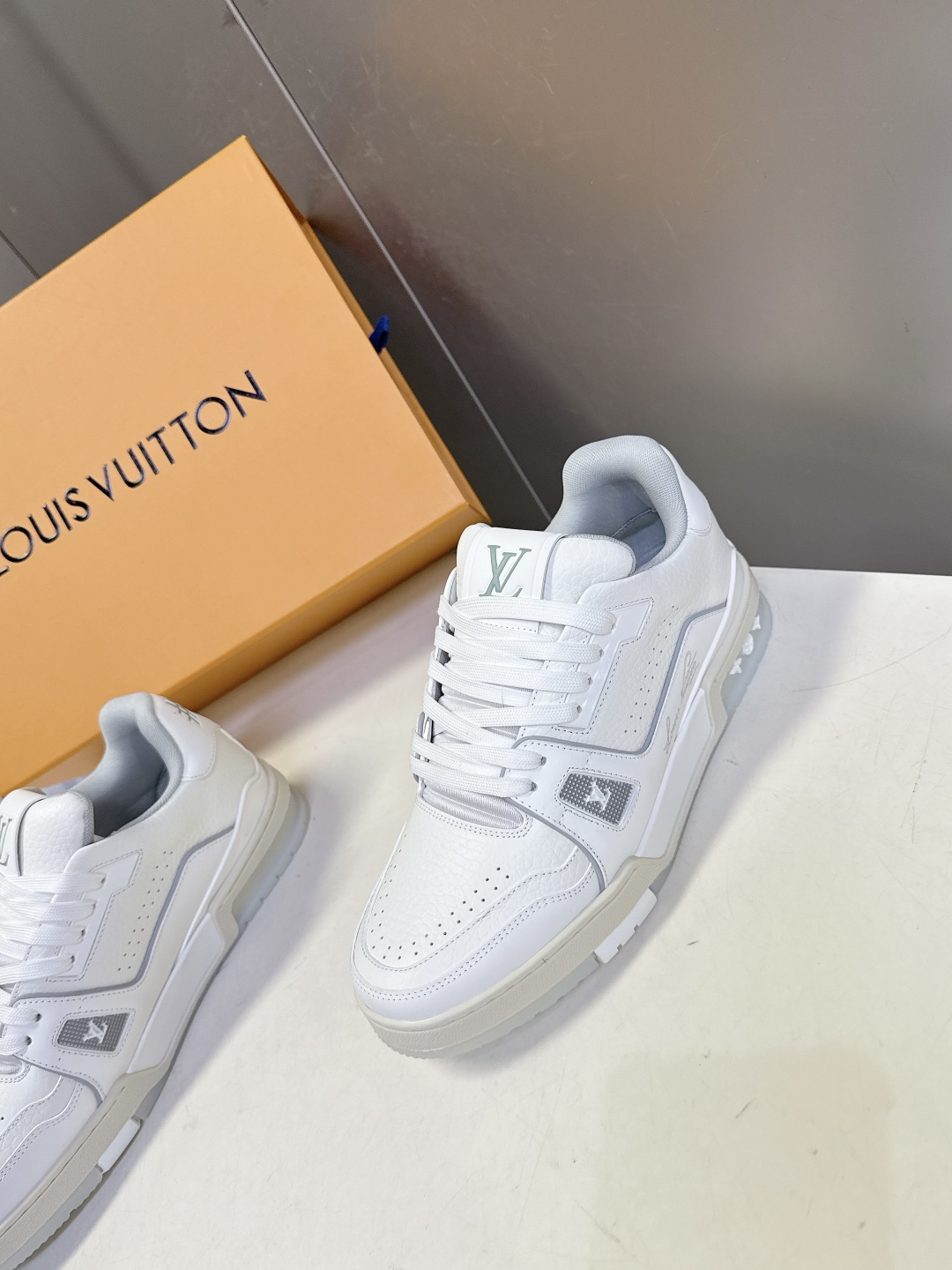 Louis Vuitton Louis Vuitton路易威登 Trainer 系列运动鞋
