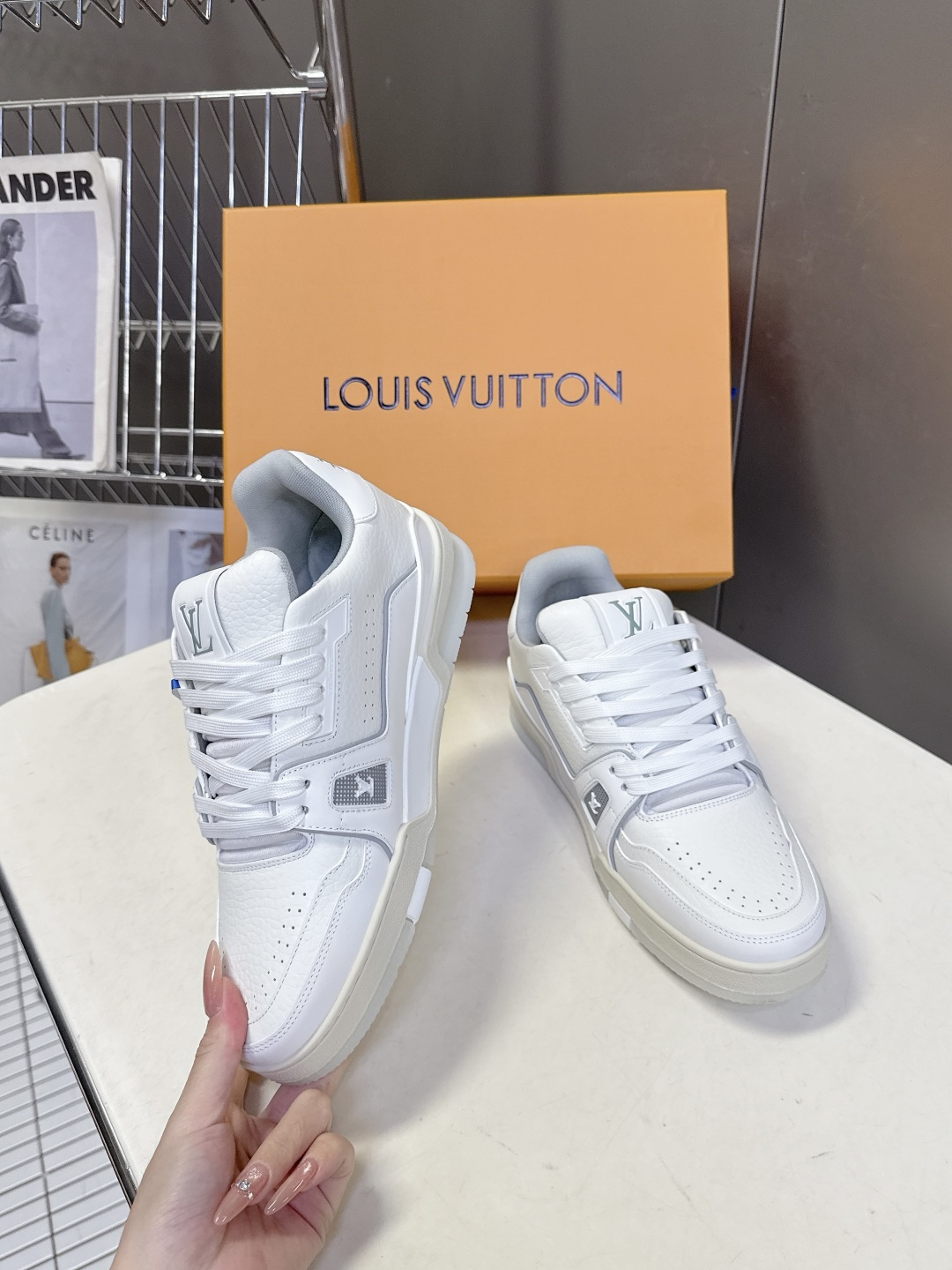 Louis Vuitton路易威登经典Trainer 系列运动鞋超多明星网红种草 鞋身以复古篮球鞋为灵感