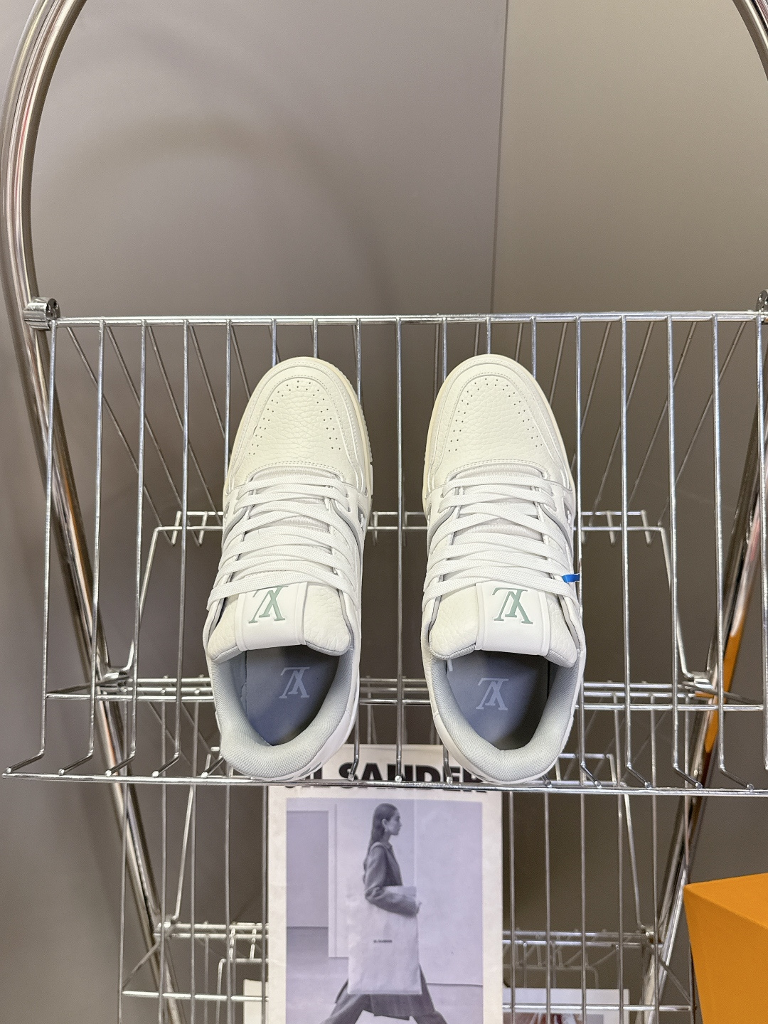Louis Vuitton路易威登经典Trainer 系列运动鞋超多明星网红种草 鞋身以复古篮球鞋为灵感