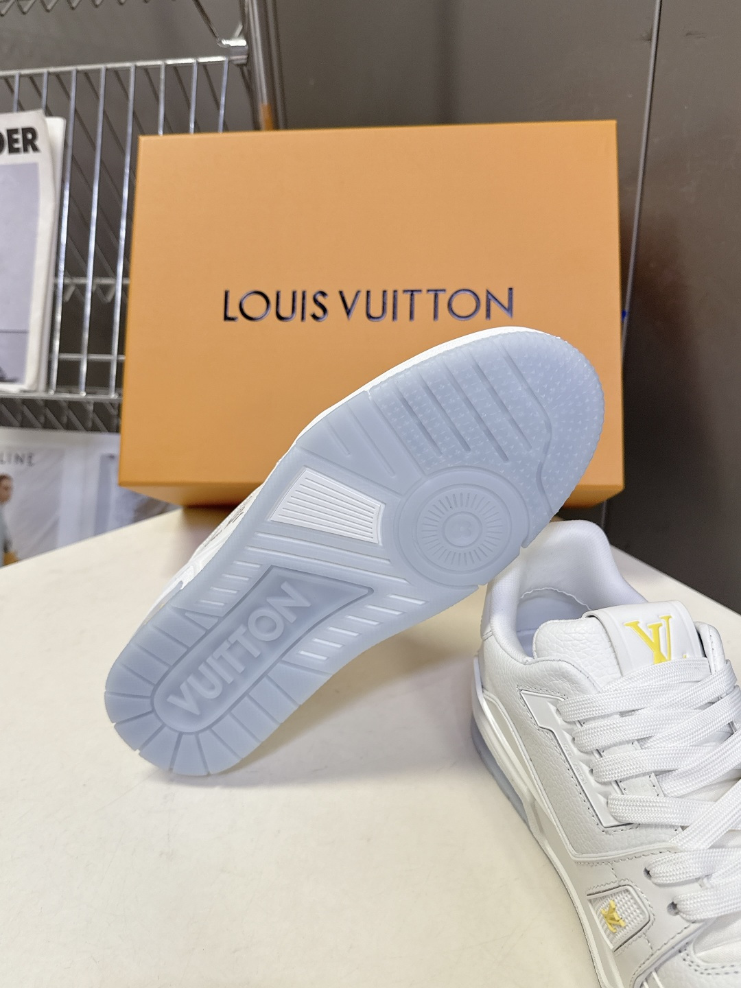 Louis Vuitton路易威登经典Trainer 系列运动鞋超多明星网红种草 鞋身以复古篮球鞋为灵感