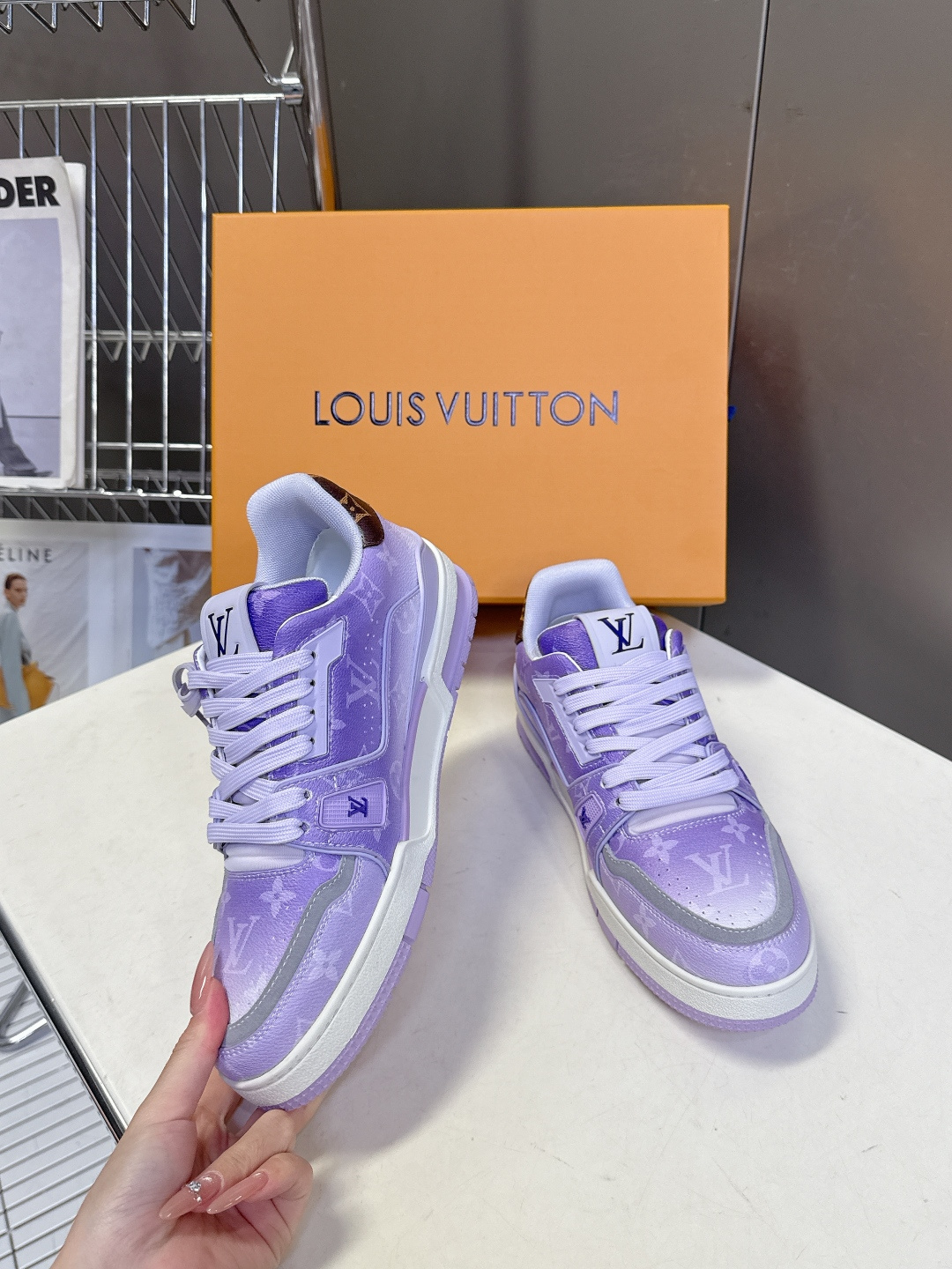 Louis Vuitton路易威登经典Trainer 系列运动鞋超多明星网红种草 鞋身以复古篮球鞋为灵感
