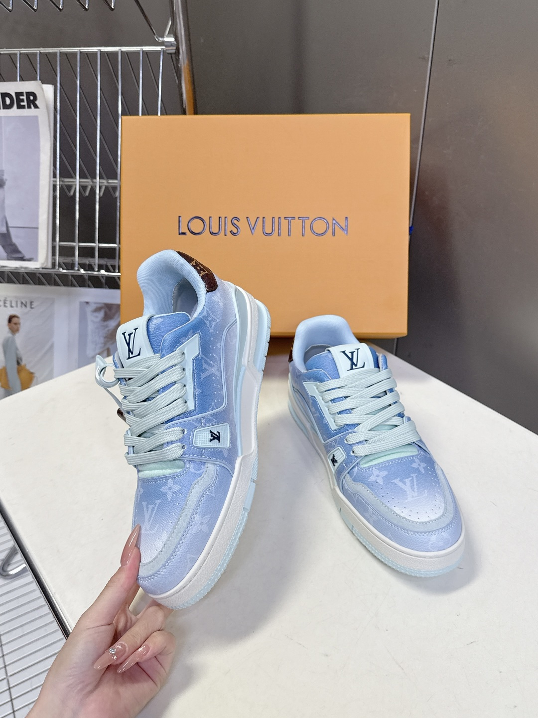 Louis Vuitton路易威登经典Trainer 系列运动鞋超多明星网红种草 鞋身以复古篮球鞋为灵感