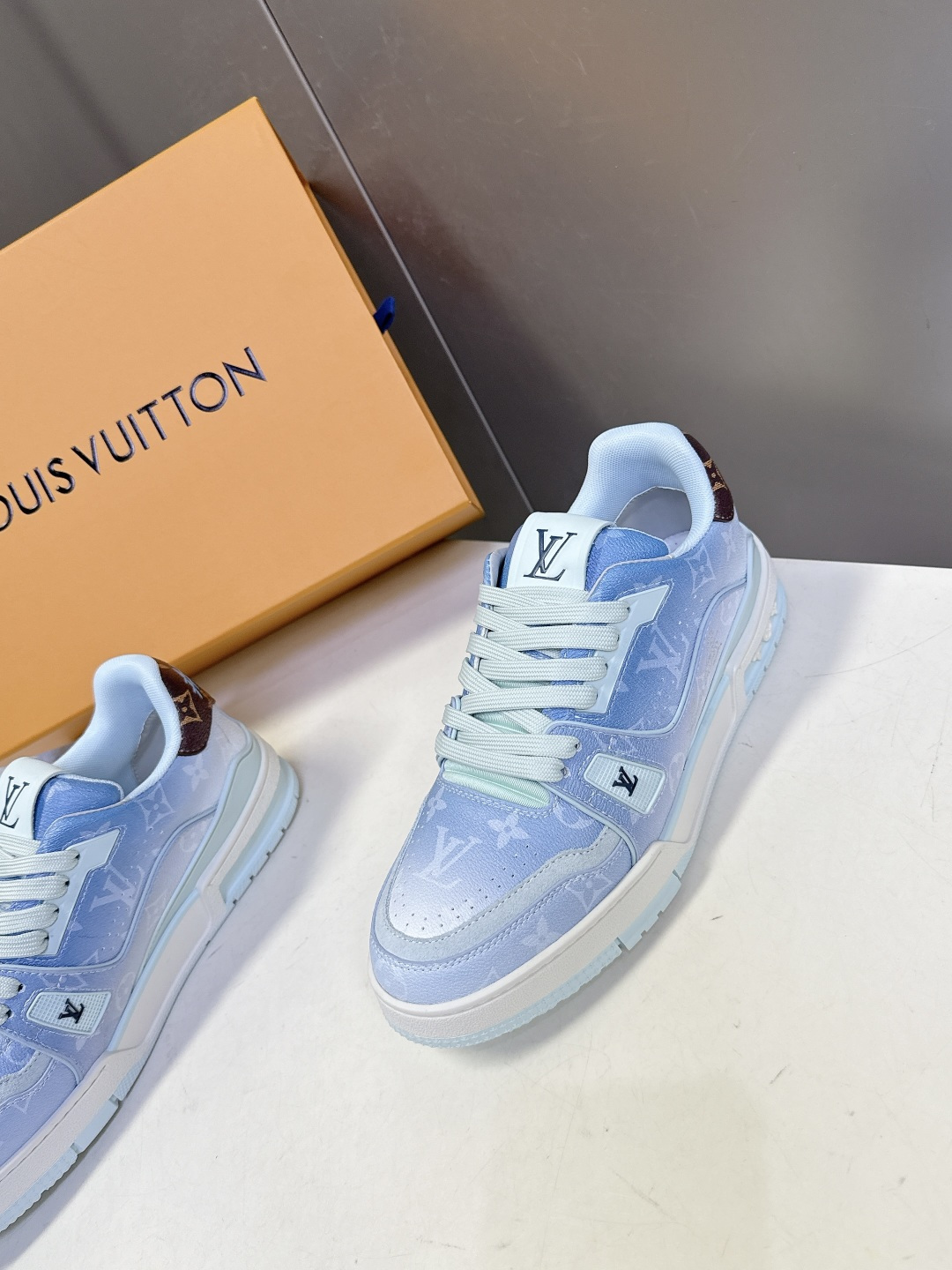 Louis Vuitton Louis Vuitton路易威登 Trainer 系列运动鞋