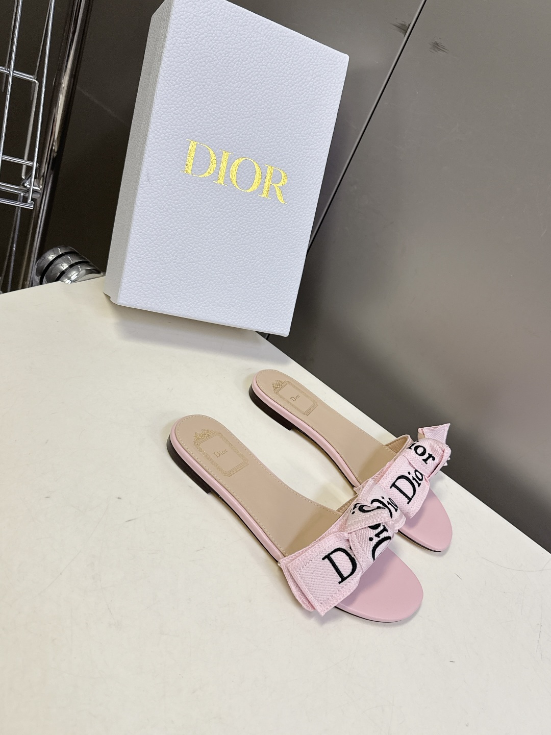 Dior 迪奥Dior春夏最新款蝴蝶结平底凉拖