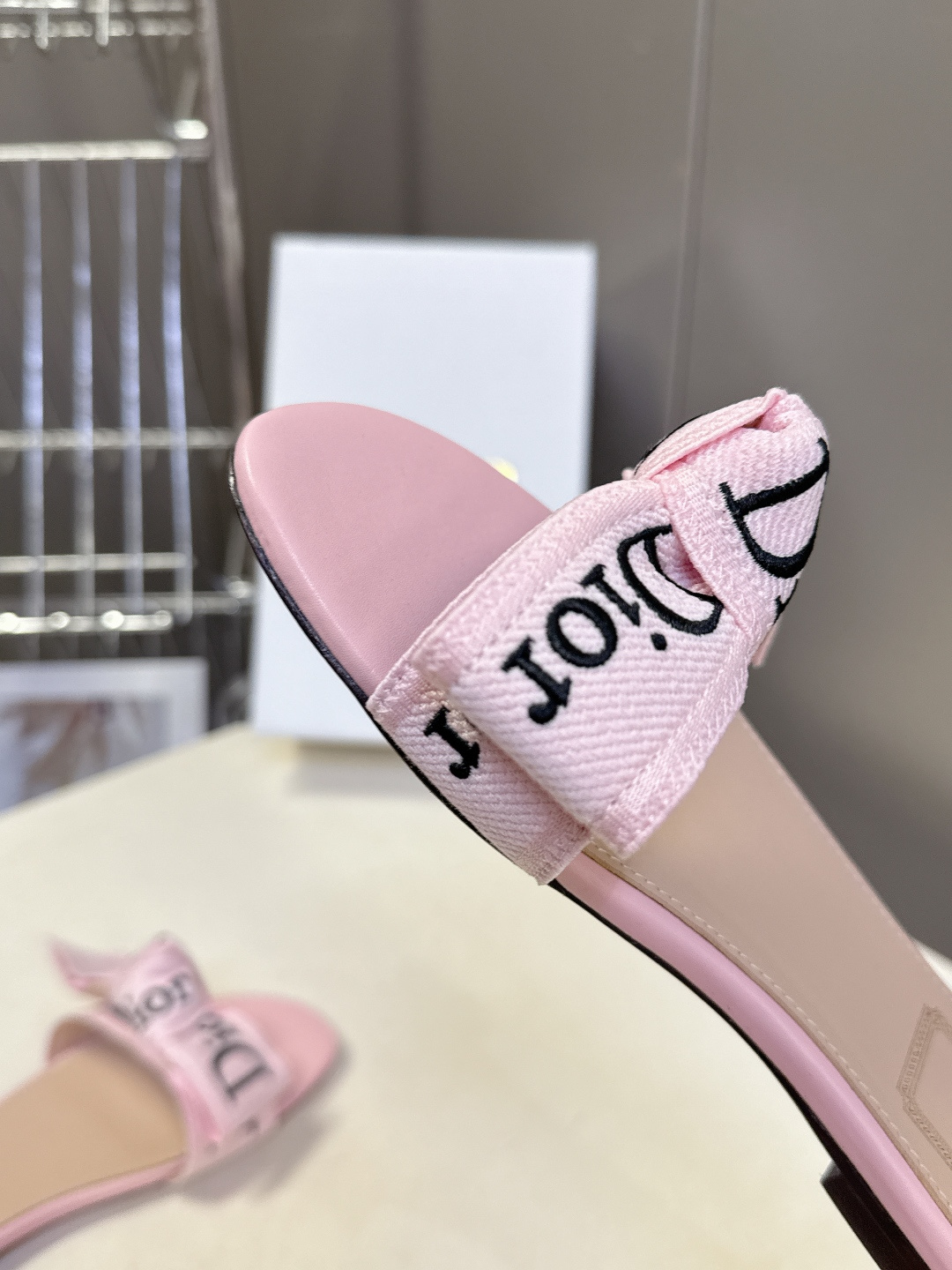 Dior 迪奥Dior春夏最新款蝴蝶结平底凉拖