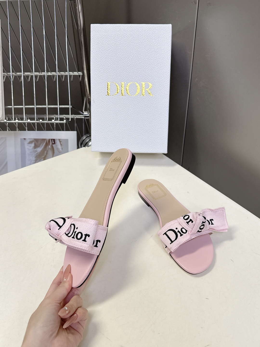 Dior 迪奥Dior春夏最新款蝴蝶结平底凉拖