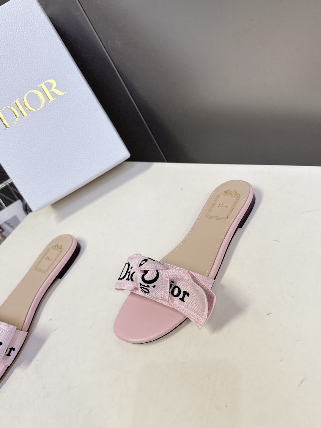 Dior 迪奥Dior春夏最新款蝴蝶结平底凉拖