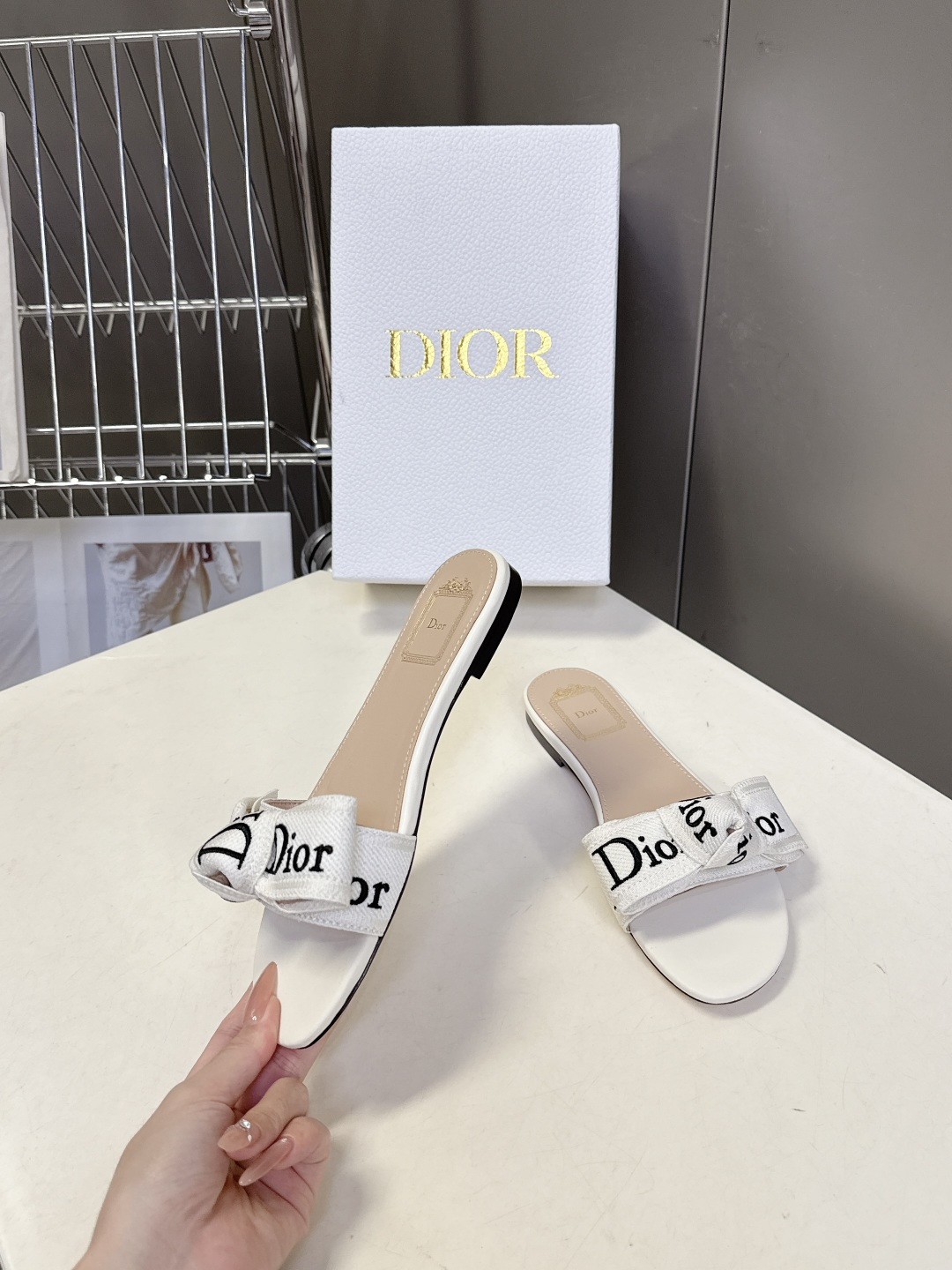Dior 迪奥Dior春夏最新款蝴蝶结平底凉拖