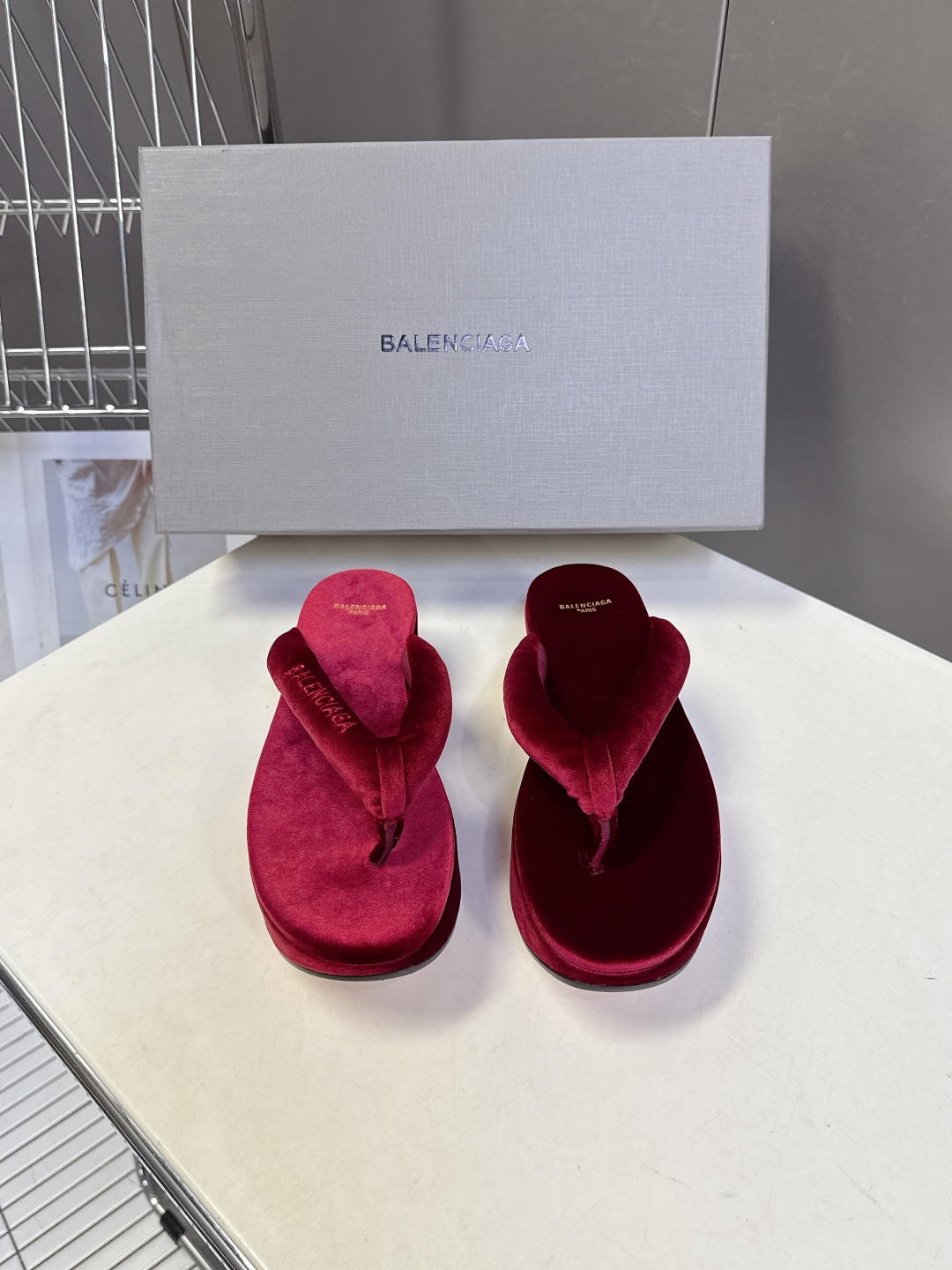 Balenciaga 巴黎世家Balenciaga春夏最新款厚底缎面丝绸厚底人字拖