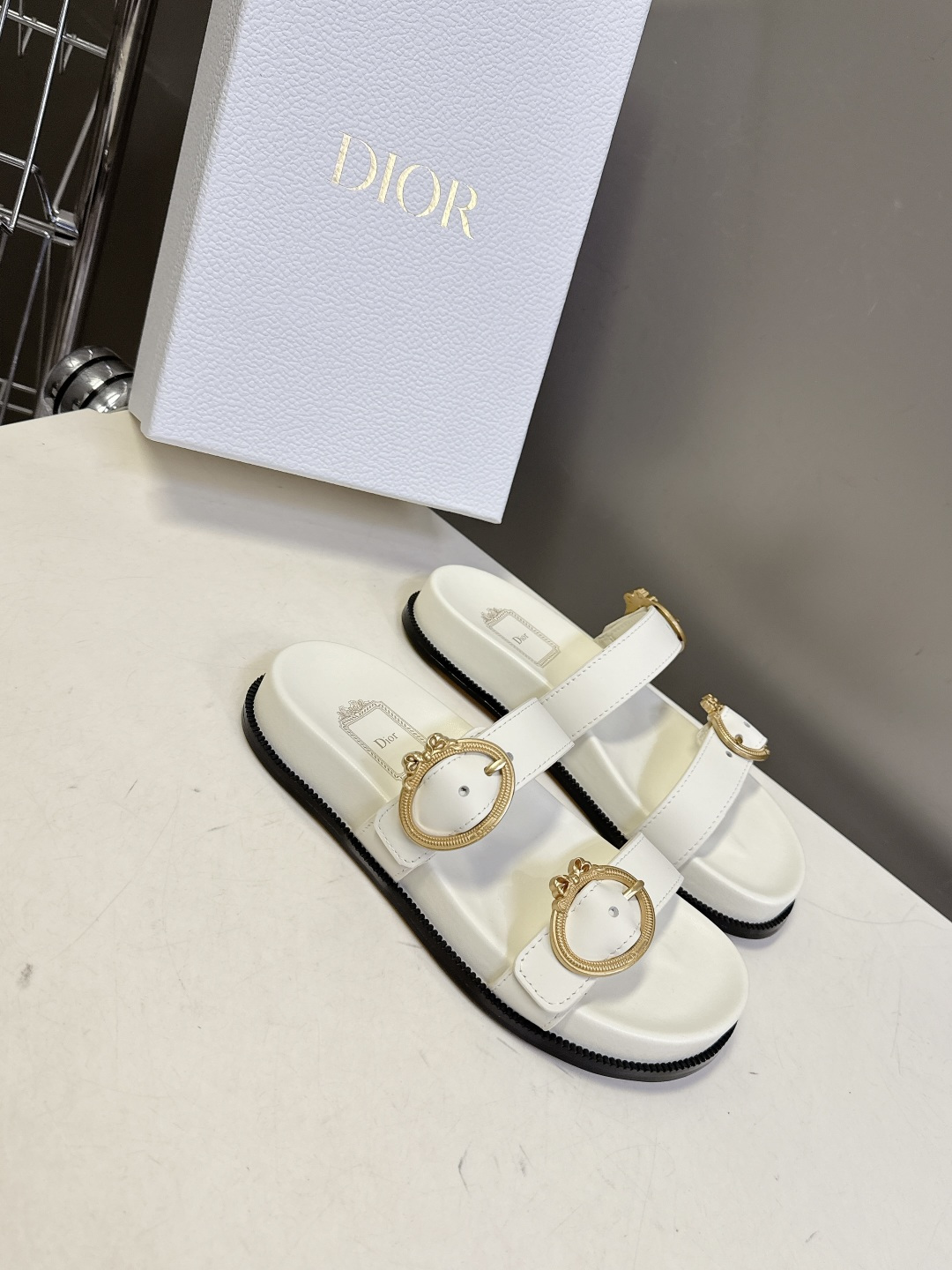 Dior DIOR迪奥春夏最新款双带金扣凉拖鞋