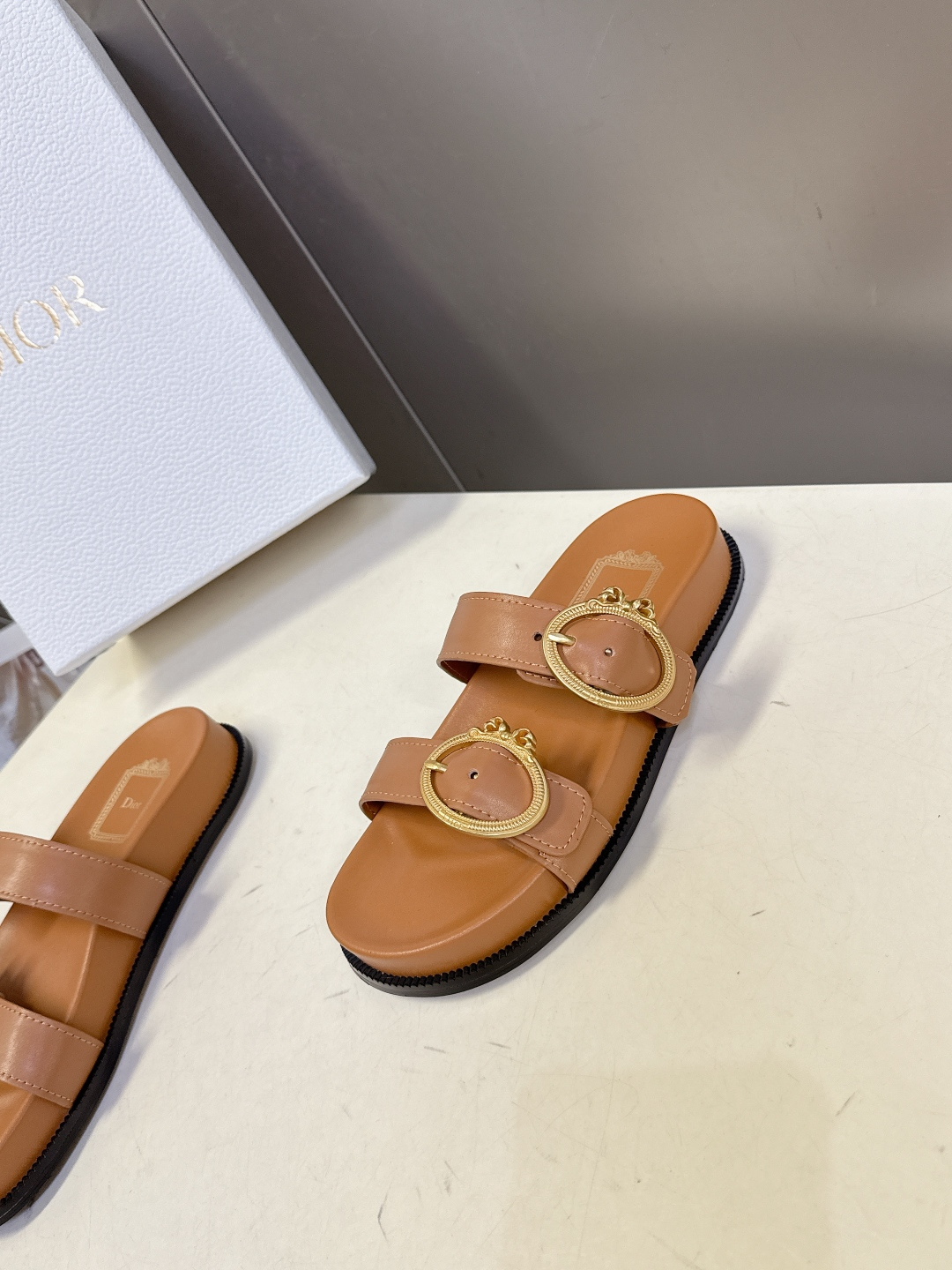 Dior DIOR迪奥春夏最新款双带金扣凉拖鞋