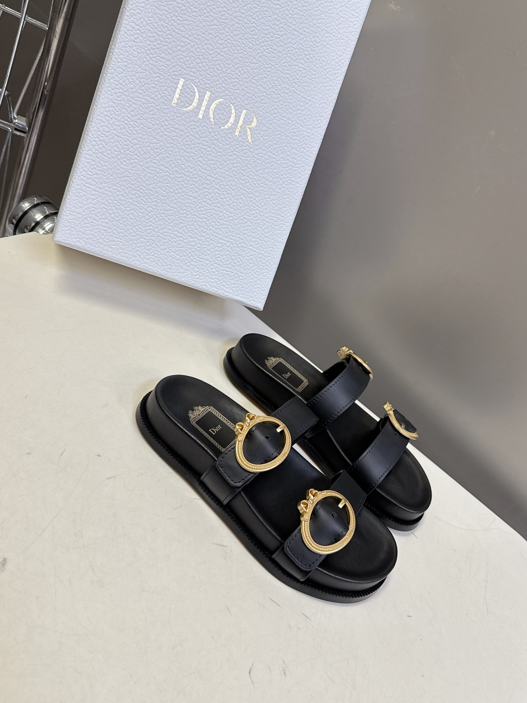Dior DIOR迪奥春夏最新款双带金扣凉拖鞋