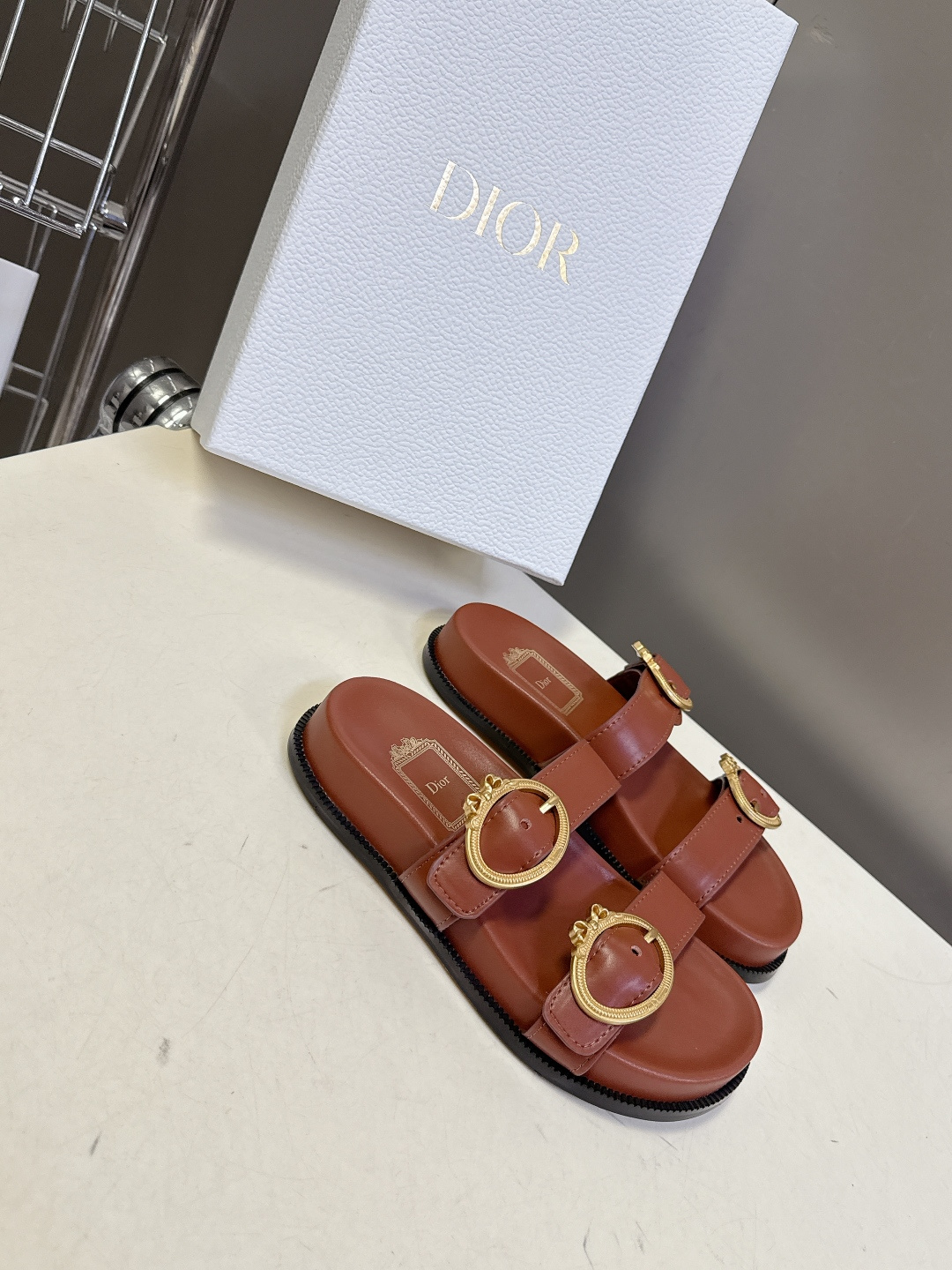 Dior DIOR迪奥春夏最新款双带金扣凉拖鞋