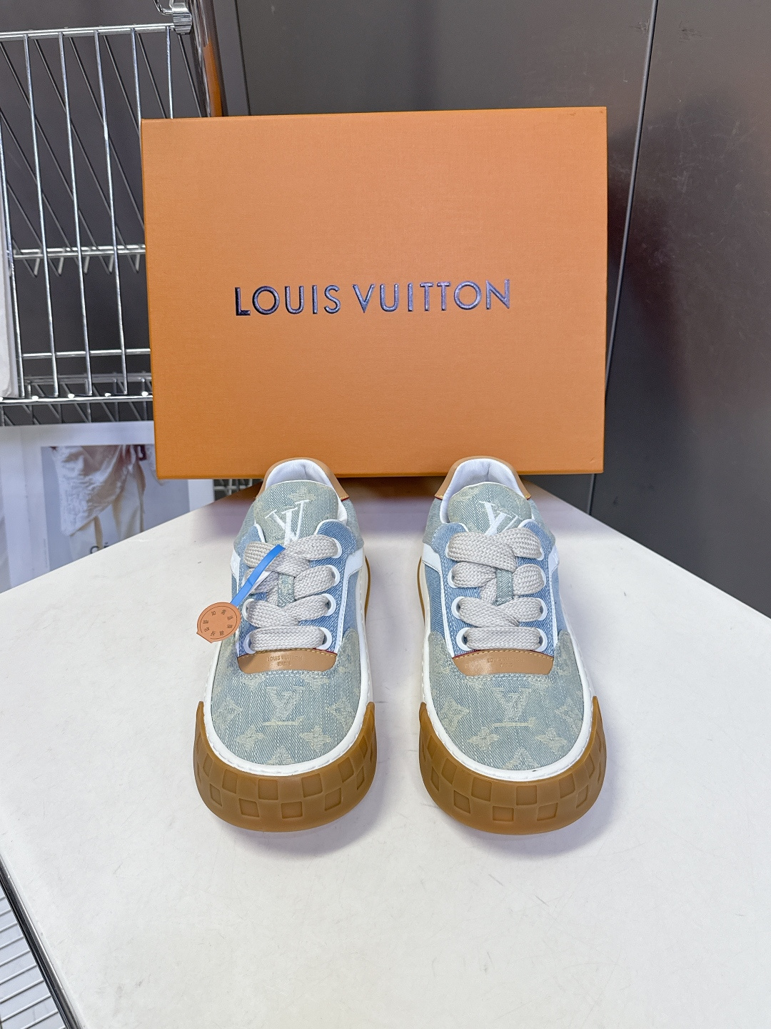 Louis Vuitton 路易威登最新情侣款 饼干鞋休闲鞋    超多明星时尚博主种草 原版购入开发 