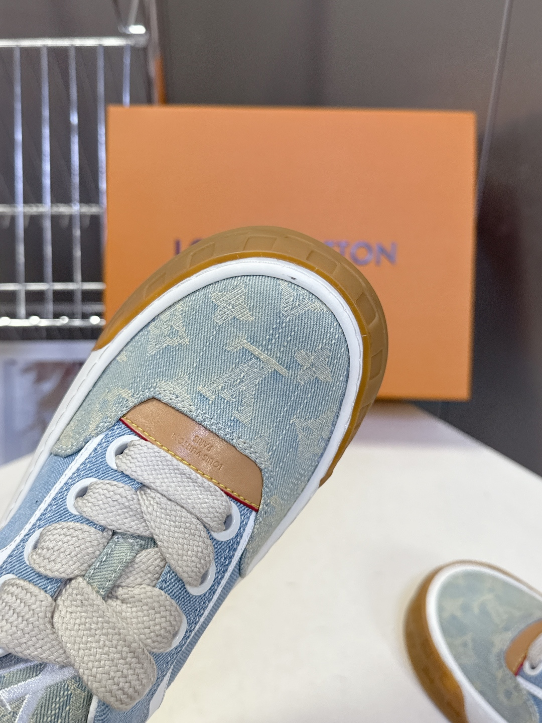 Louis Vuitton 路易威登最新情侣款 饼干鞋休闲鞋    超多明星时尚博主种草 原版购入开发 