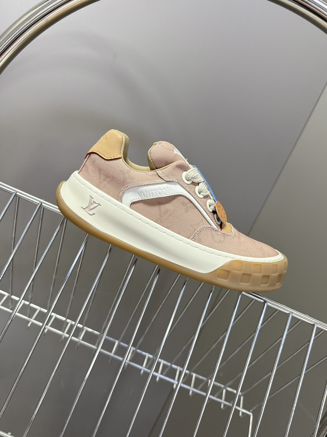 Louis Vuitton 路易威登最新情侣款 饼干鞋休闲鞋    超多明星时尚博主种草 原版购入开发 