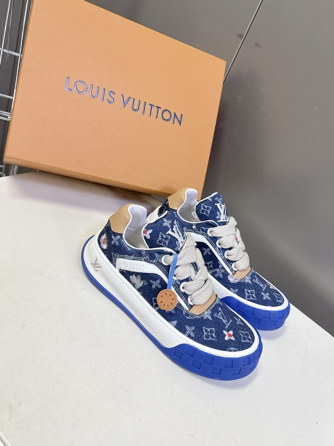 Louis Vuitton 路易威登最新情侣款 饼干鞋休闲鞋    超多明星时尚博主种草 原版购入开发 