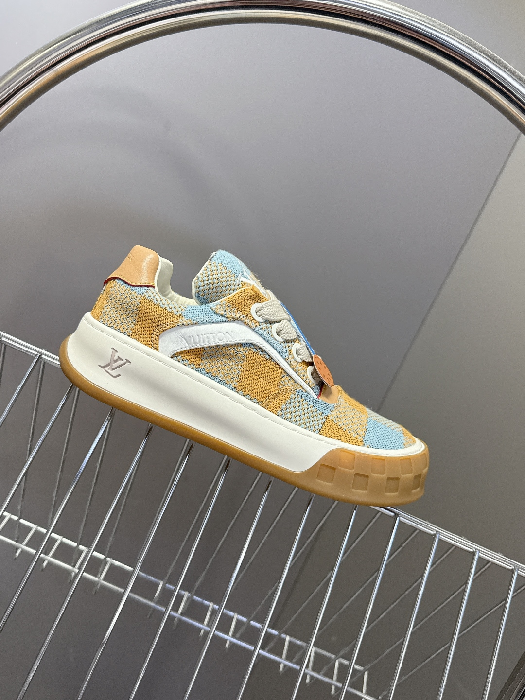 Louis Vuitton 路易威登最新情侣款 饼干鞋休闲鞋    超多明星时尚博主种草 原版购入开发 