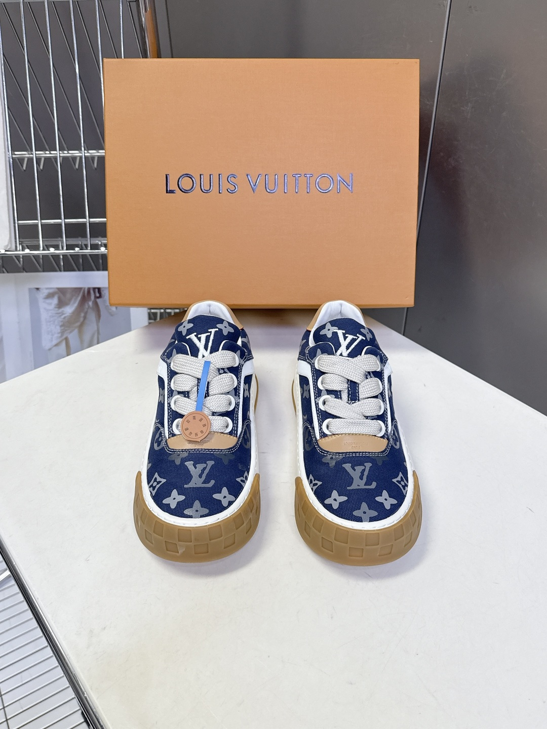 Louis Vuitton 路易威登最新情侣款 饼干鞋休闲鞋    超多明星时尚博主种草 原版购入开发 