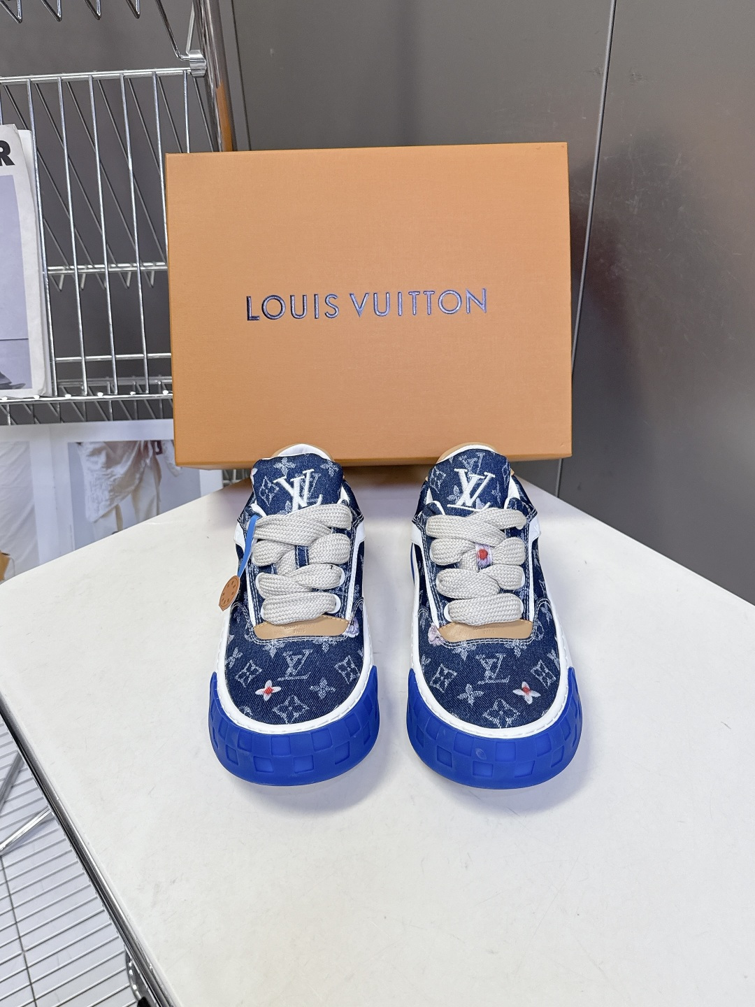 Louis Vuitton 路易威登最新情侣款 饼干鞋休闲鞋    超多明星时尚博主种草 原版购入开发 