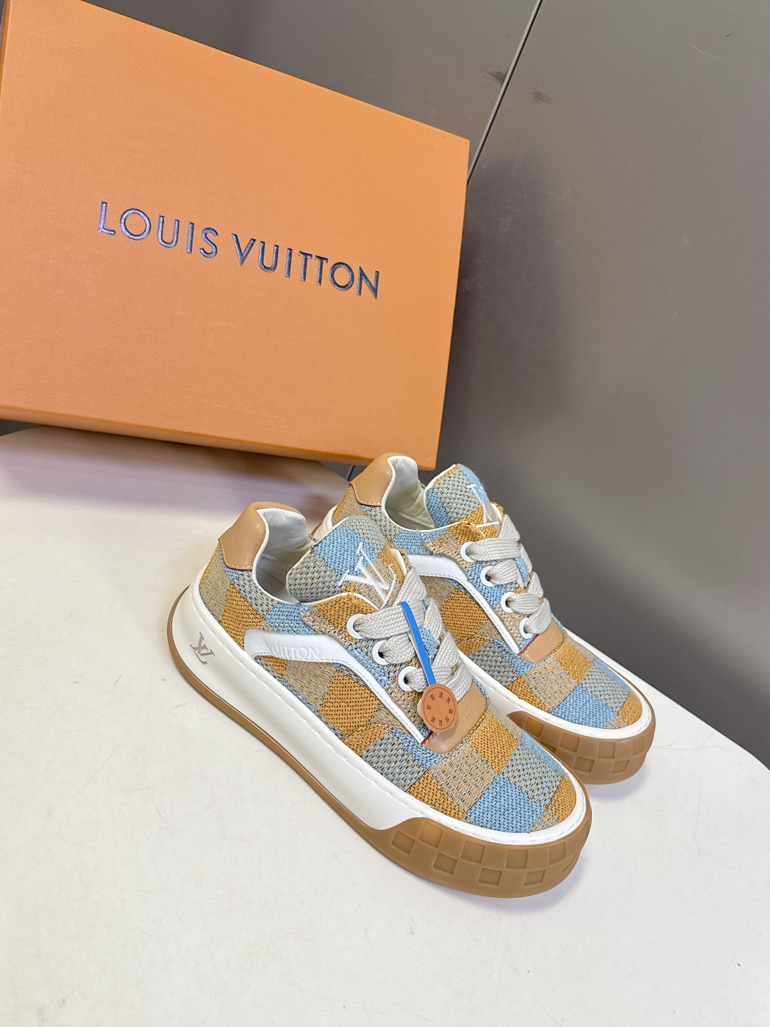 Louis Vuitton 路易威登最新情侣款 饼干鞋休闲鞋    超多明星时尚博主种草 原版购入开发 