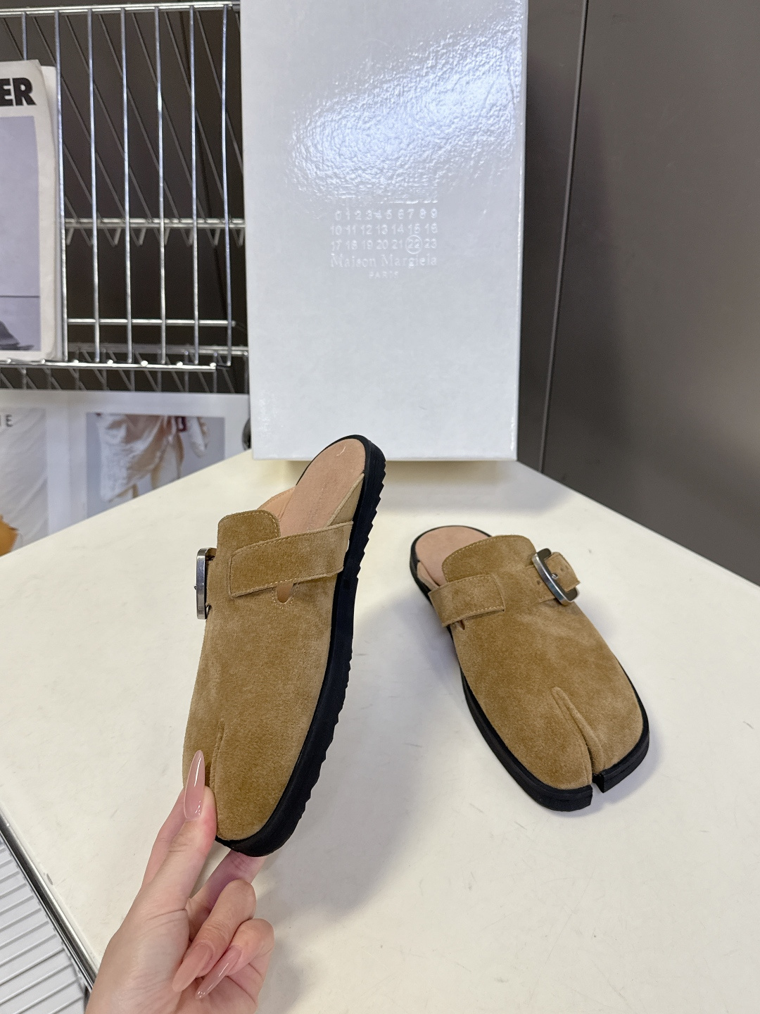 Maison Margiela马吉拉春夏最新情侣款分趾勃肯拖                      